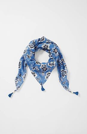 Product Image for Bohemian Vines Triangle Scarf