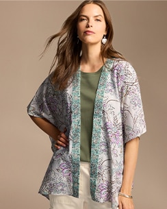 Filter by Scarves, Ponchos & Ruanas