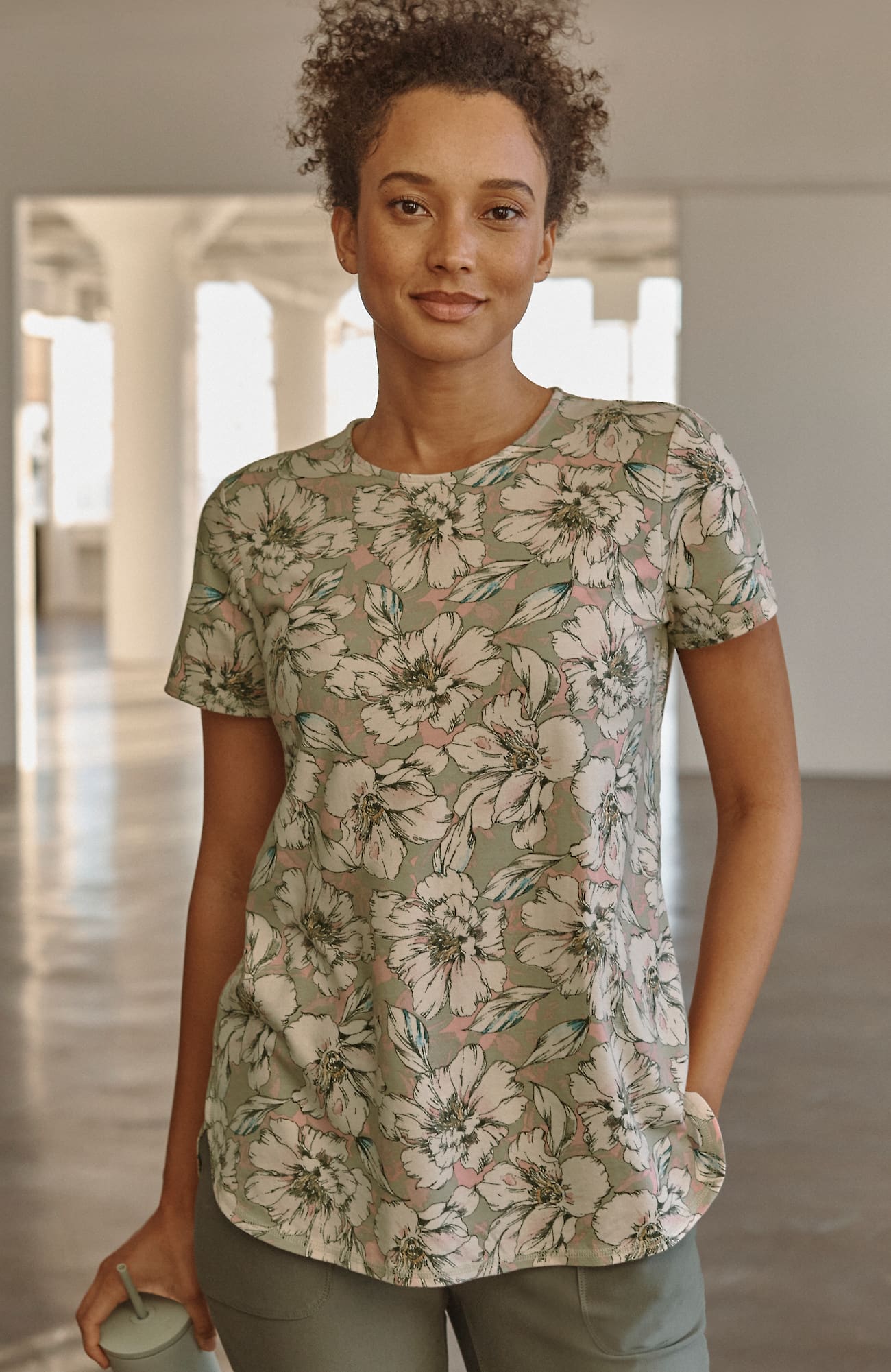 Jjill J.jill Fit Progress Shirttail Tee In Soft Fern Sketched Watercolor