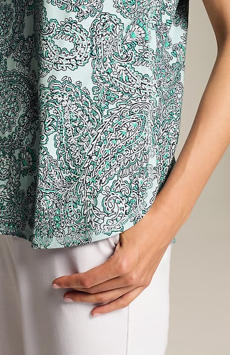 fit progress shirttail tee