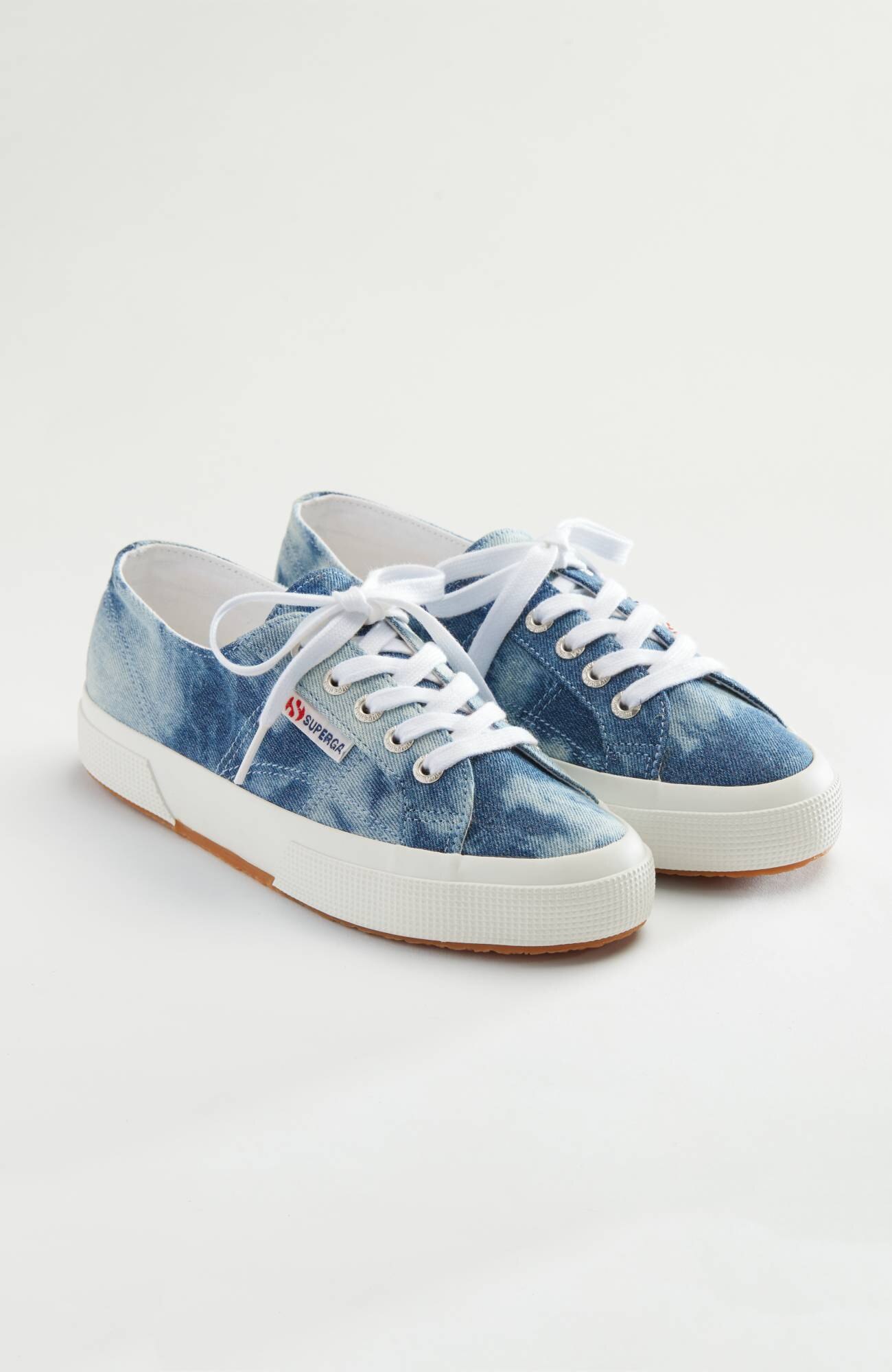 jjill superga