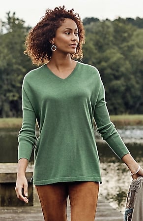 Image for Relaxed V-Neck Pullover