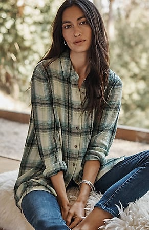 Image for Soft-Textured Plaid Tunic