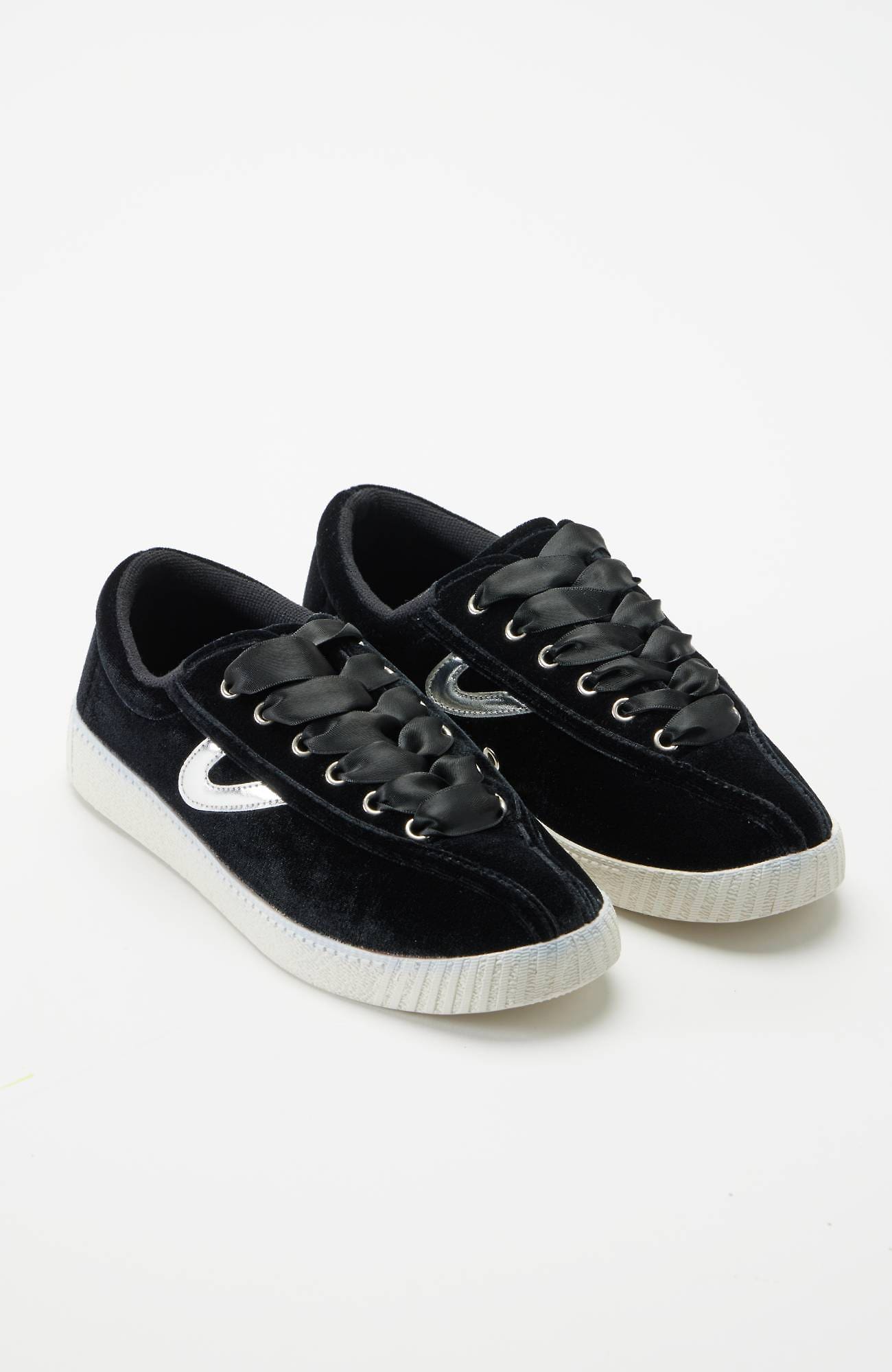 j jill tretorn sneakers