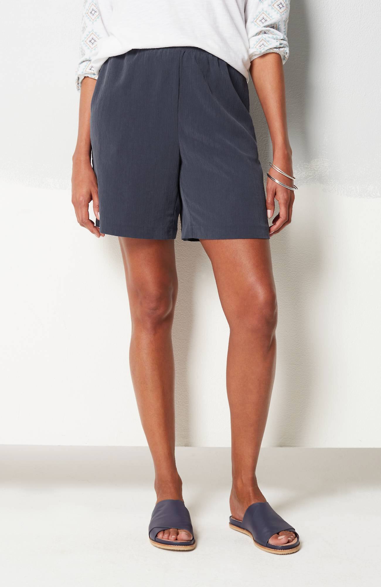 JJILL J.JILL PURE JILL SAND-WASHED SHORTS 