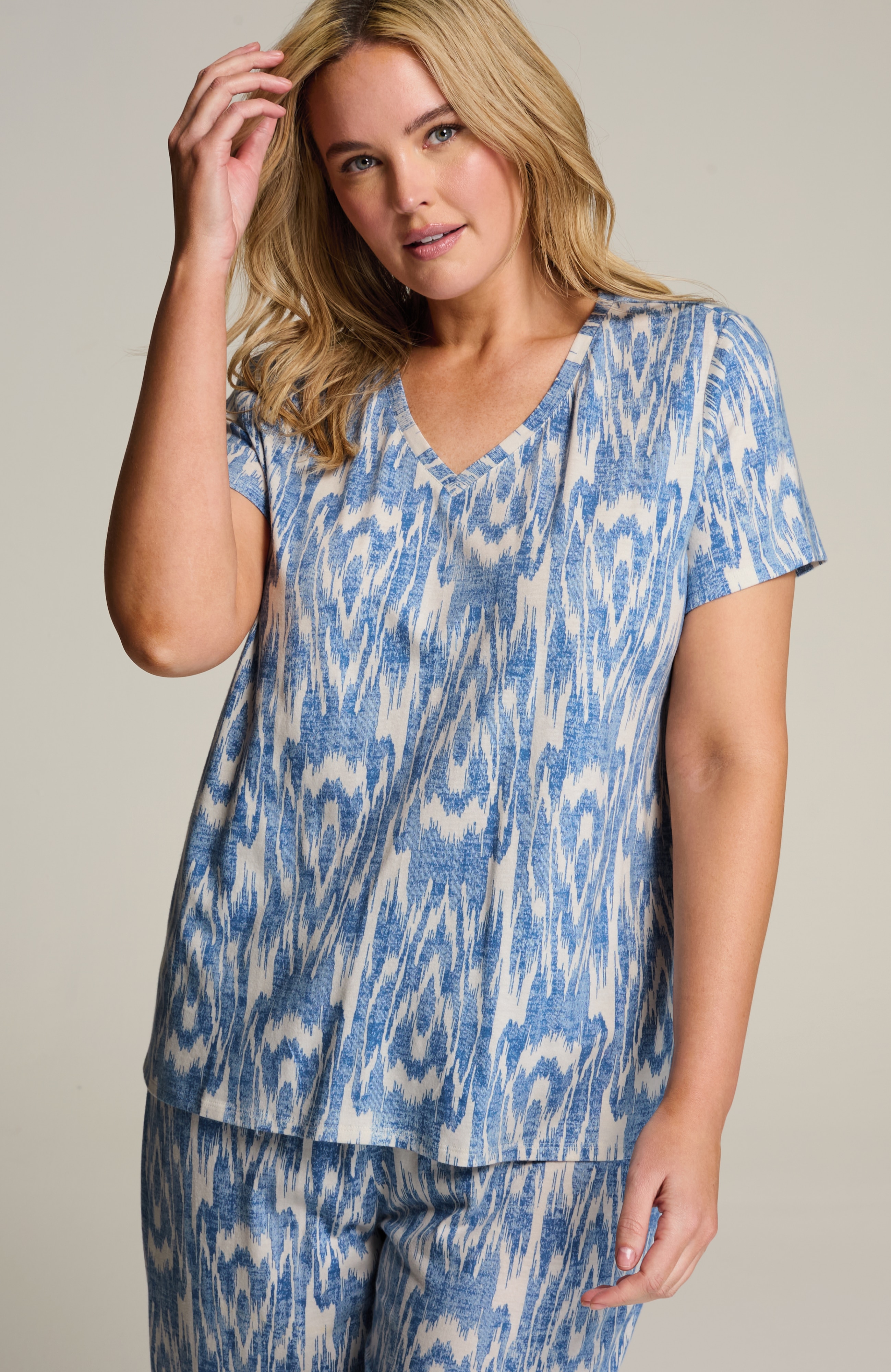 sleep ultrasoft v-neck tee