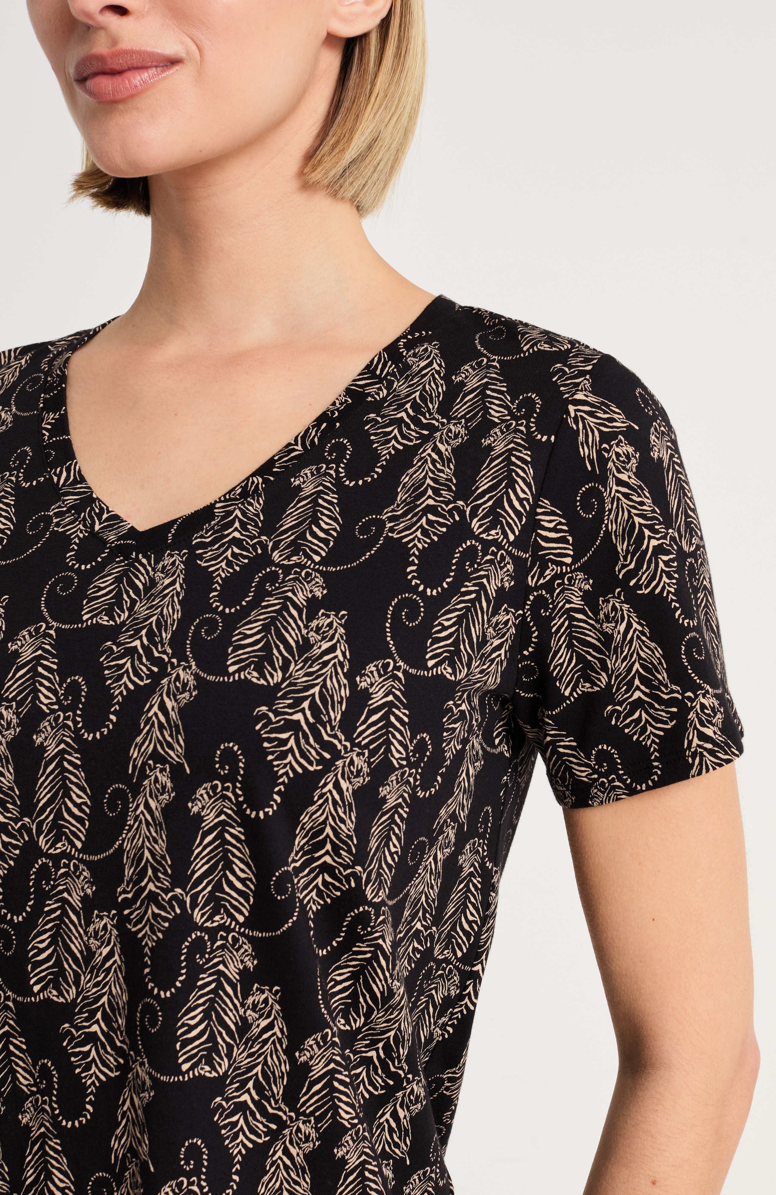 Sleep Ultrasoft V-Neck Tee