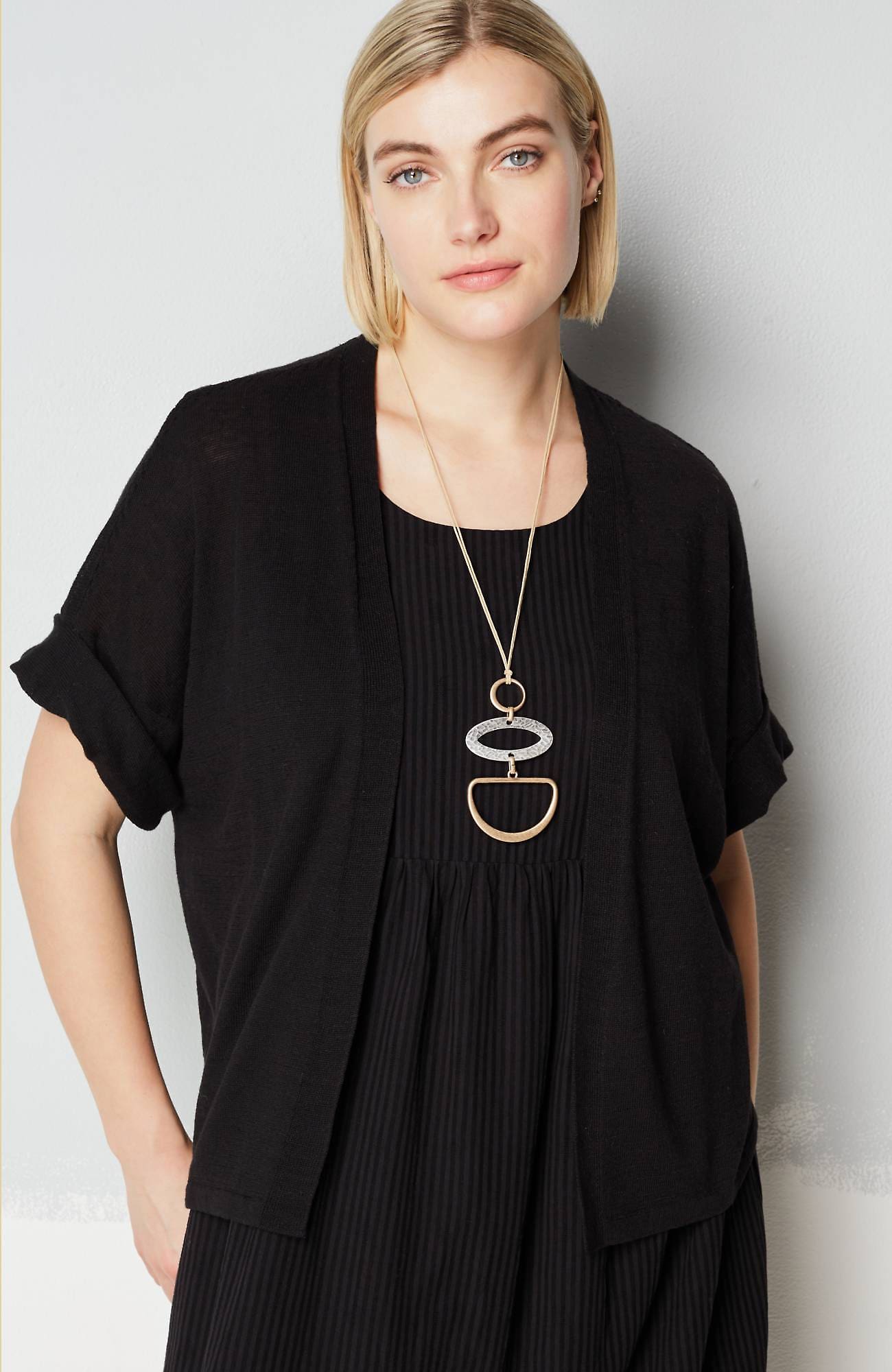 Jjill J.jill Short Cuffed-sleeve Open-front Cardi In Black