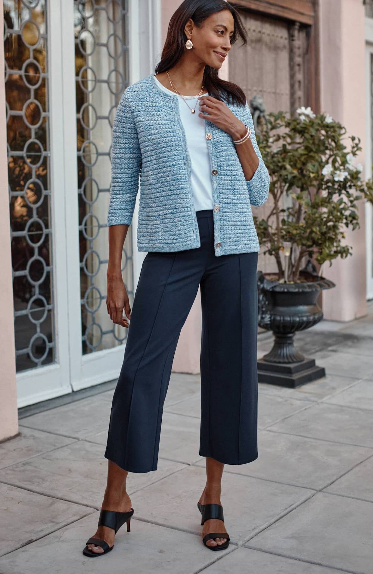 hcgcpa from Haute Business in her J.Jill Wearever pleated cropped pants.