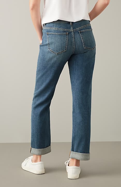 relaxed boyfriend jeans
