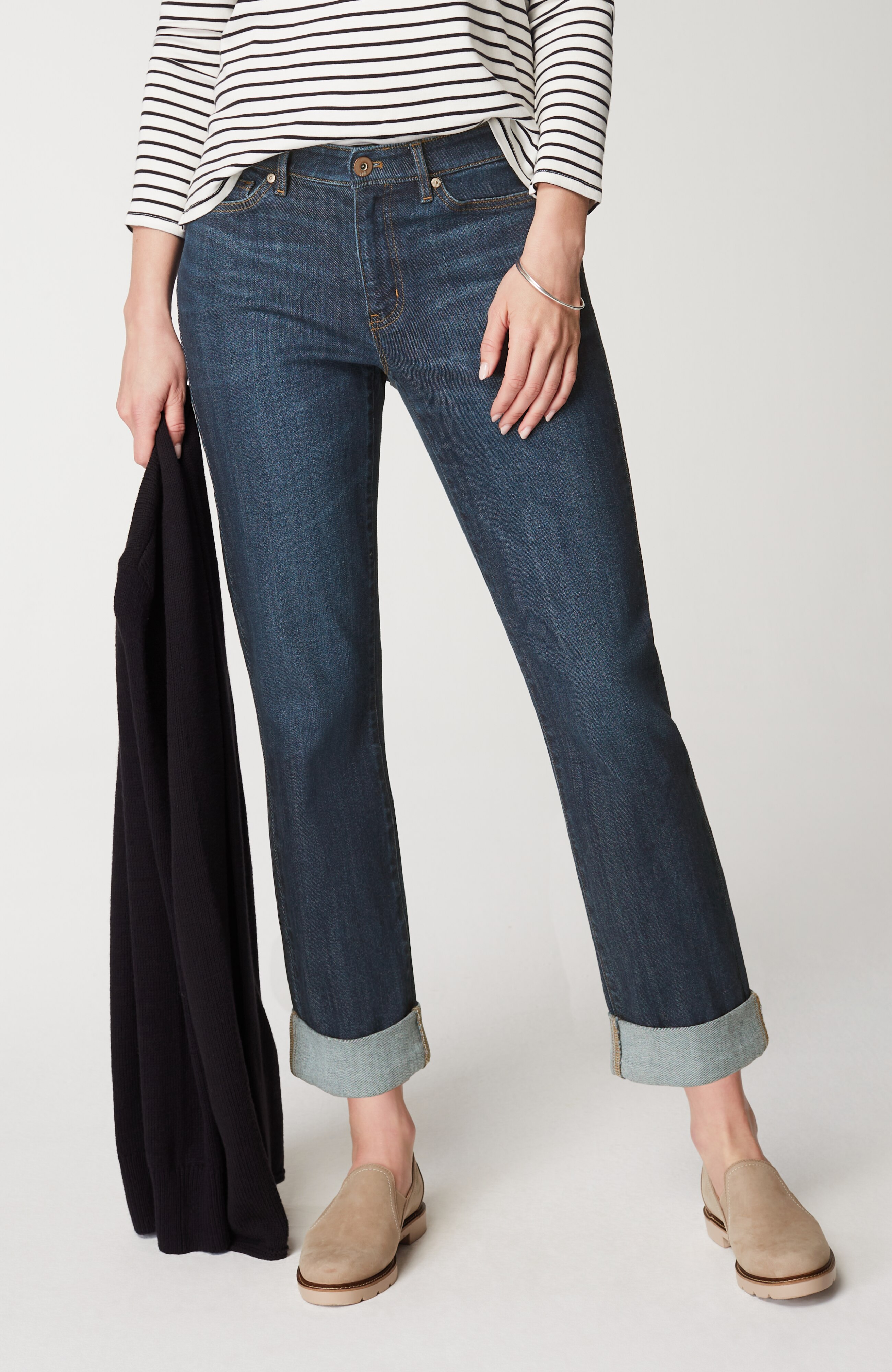 relaxed boyfriend jeans