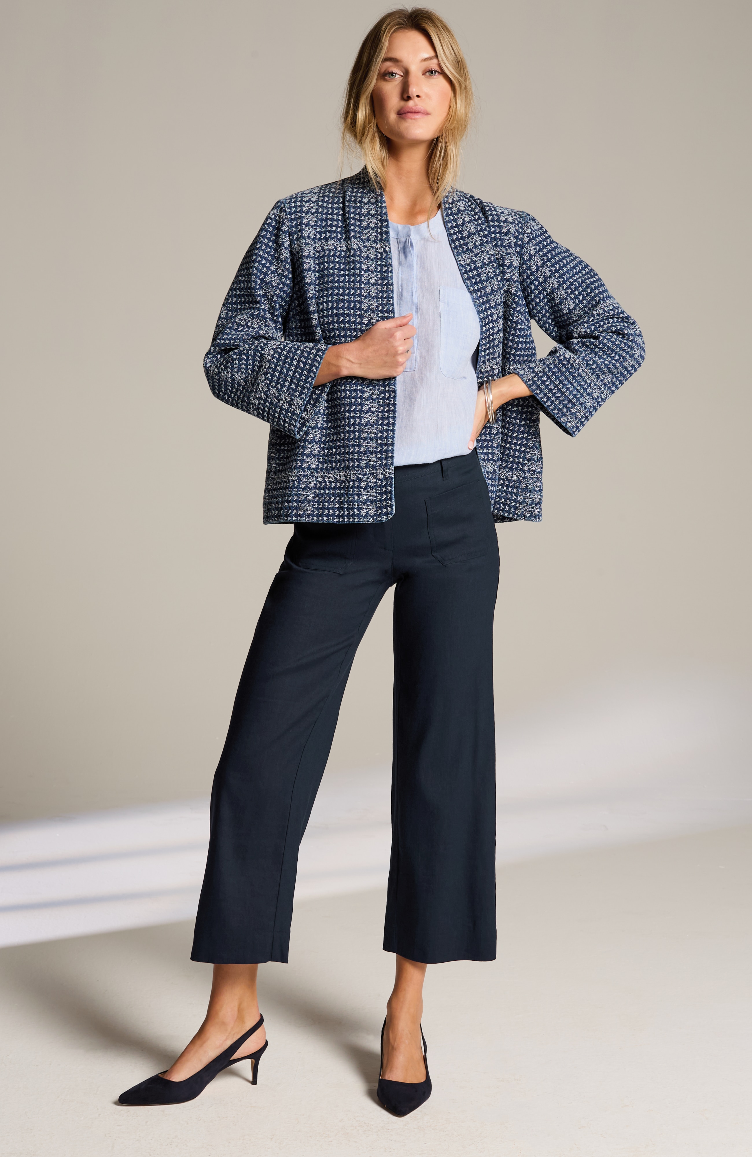linen-stretch patch-pocket crops
