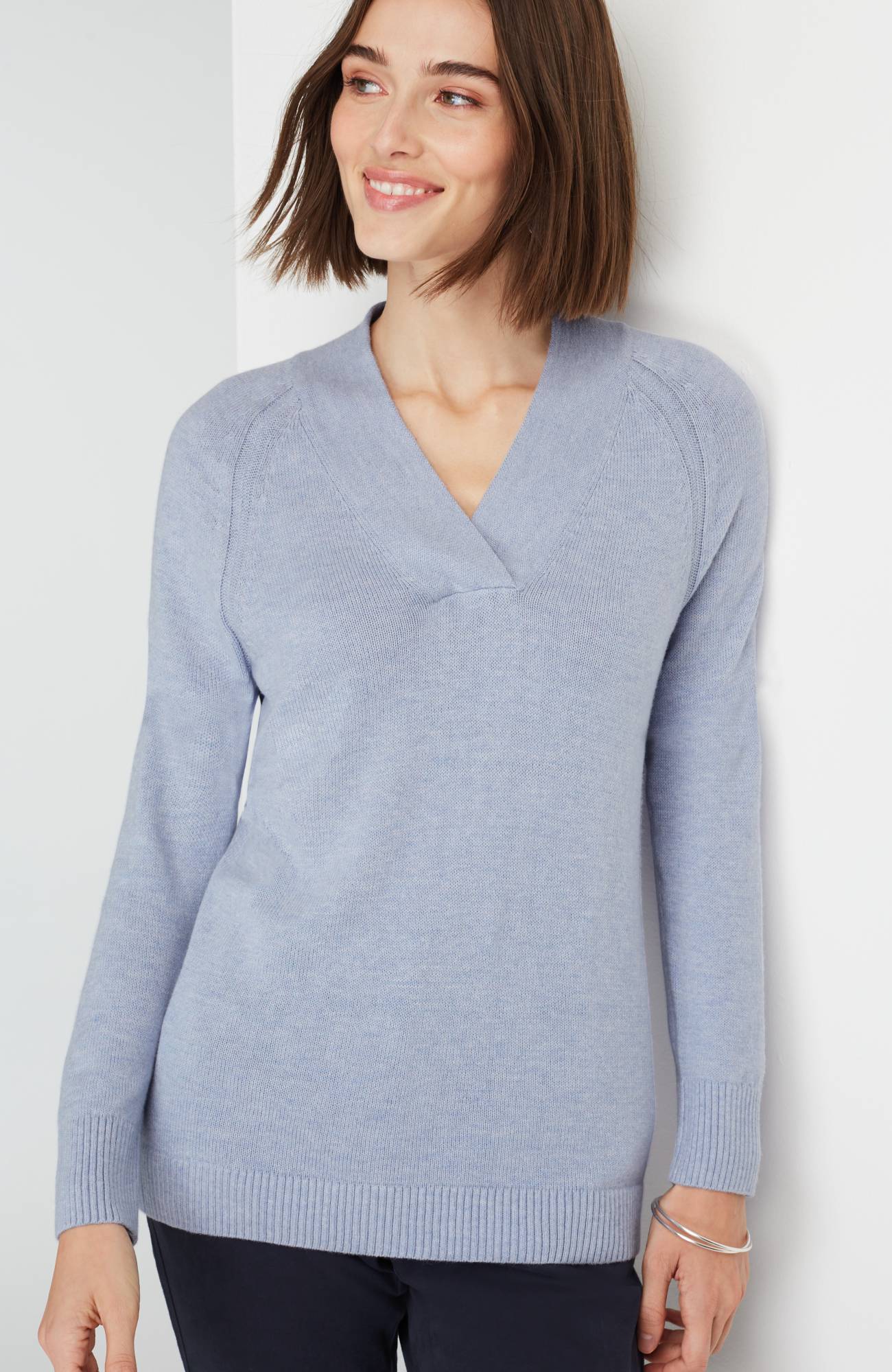 Orvis Ladies' Chenille Pullover V-Neck Sweater K41