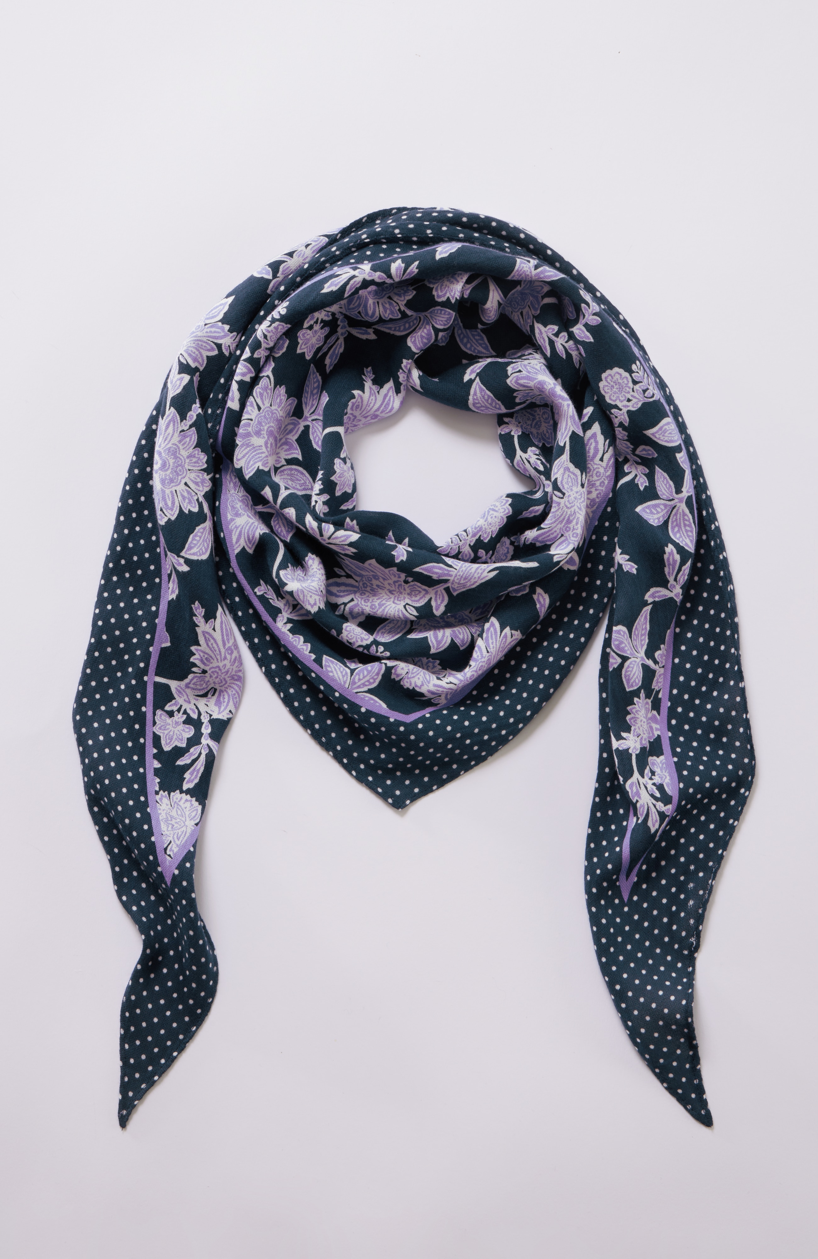 J. Jill Trimmed Print Diamond Scarf at CoolSprings Galleria