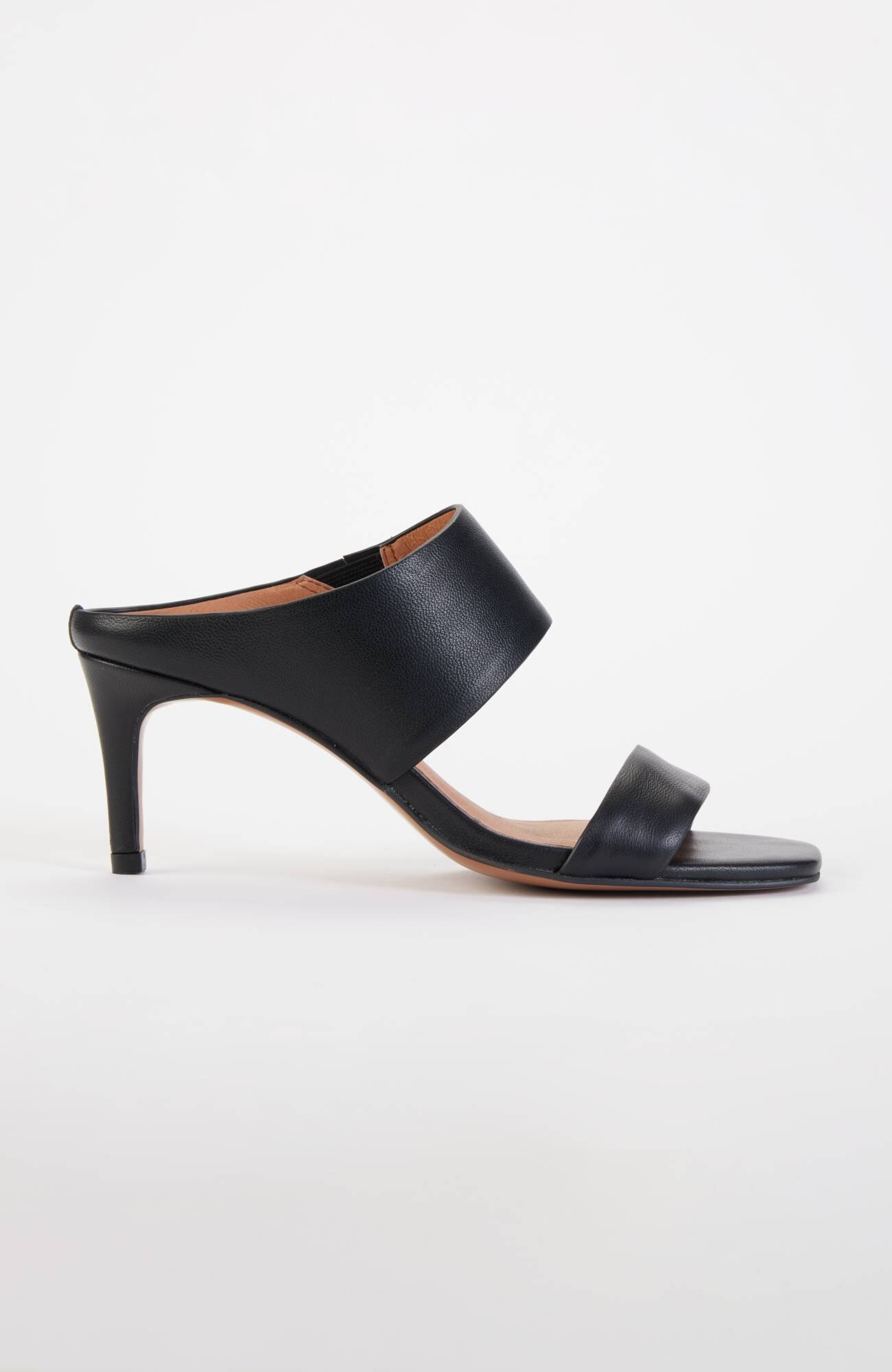 パンプス [JILL BY JILLSTUART][Millie] Black strap platform loafers Embellished leather loafers in black - Jil Sander | Mytheresa