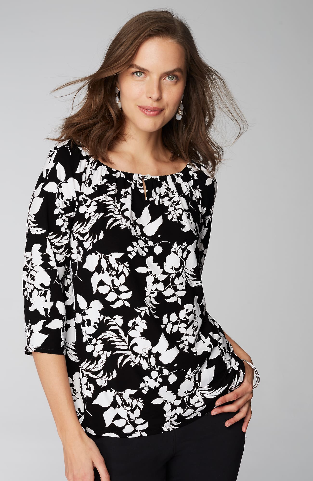 Jjill J.jill Wearever Convertible-shoulder Keyhole Top In Black Silhouette Vines