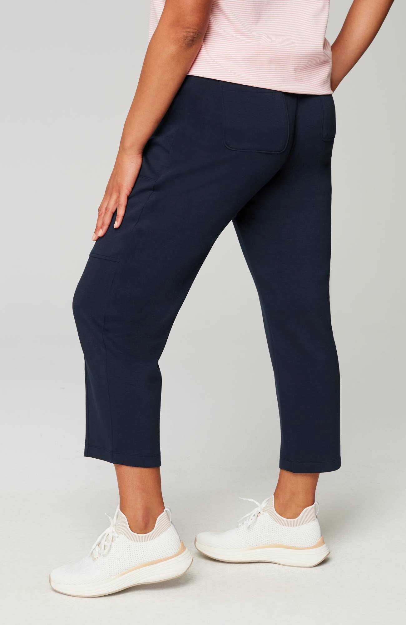 fit sleek double-knit seamed crops