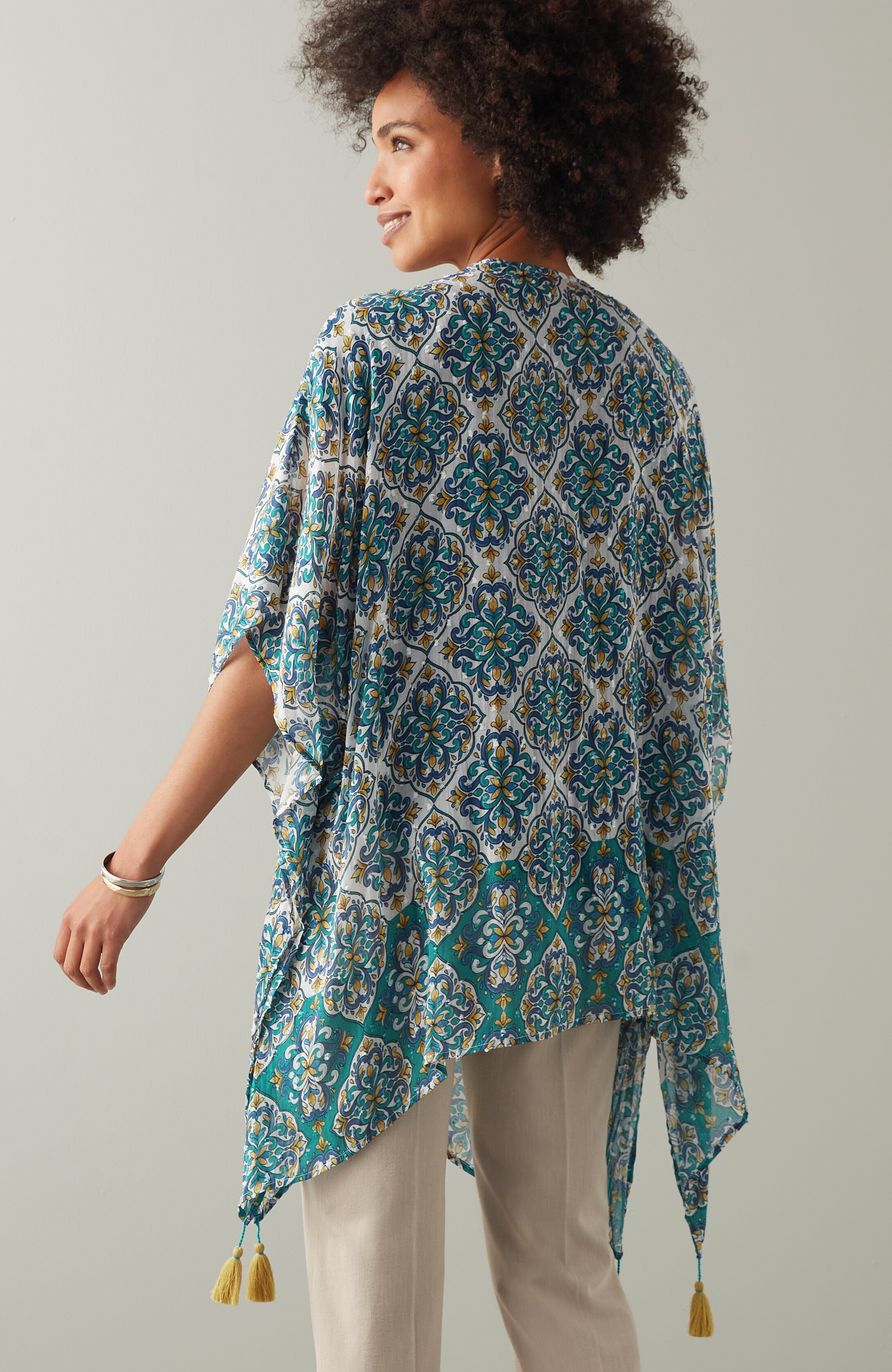 tasseled-border geo ruana