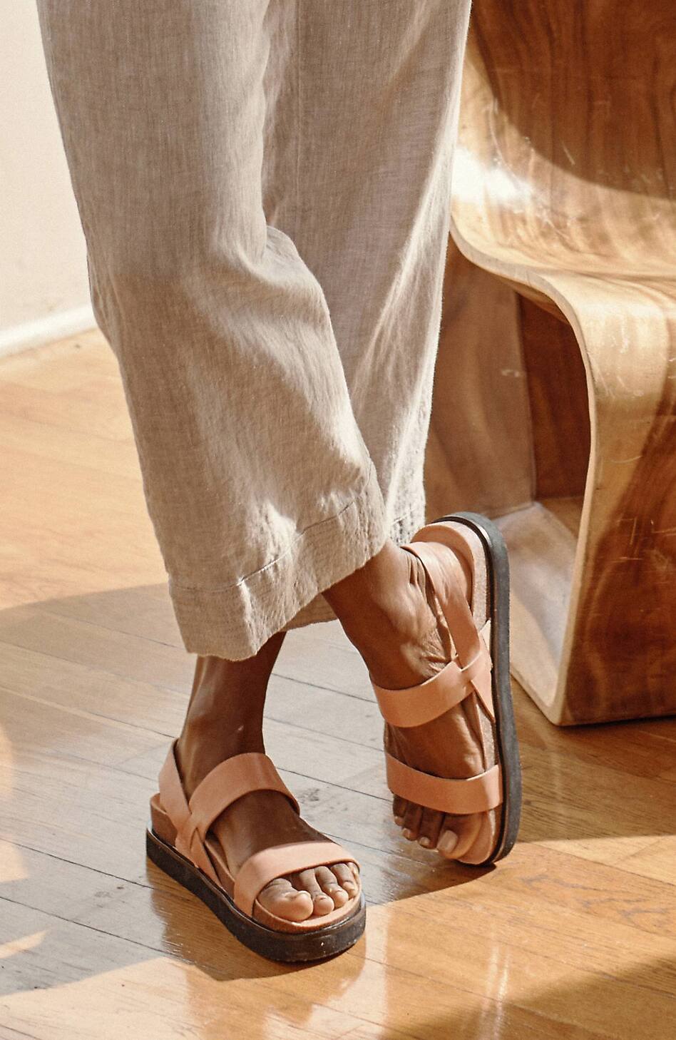 FRANKIE4 HUNTER SANDALS JJill