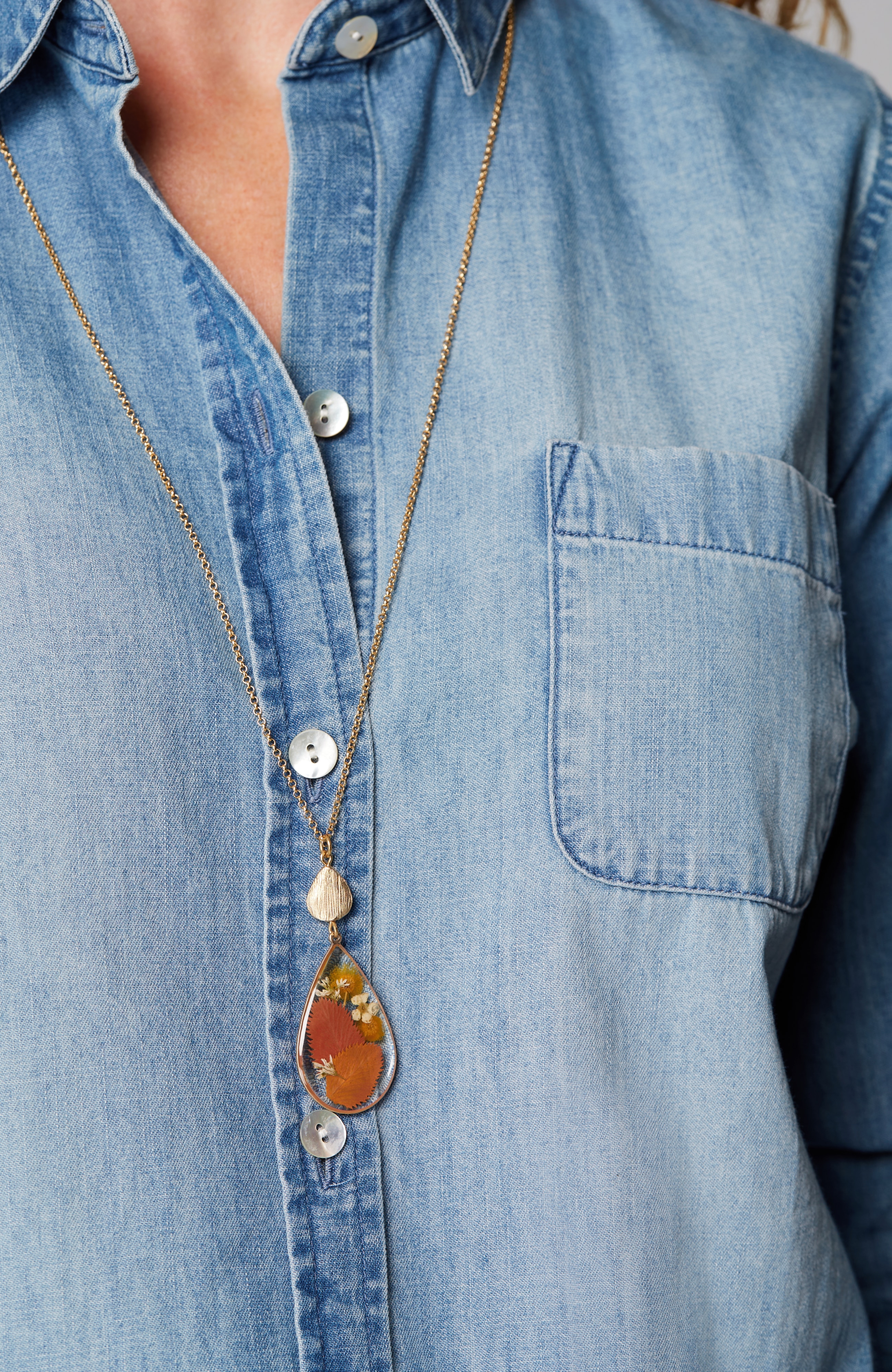 pressed leaves pendant necklace