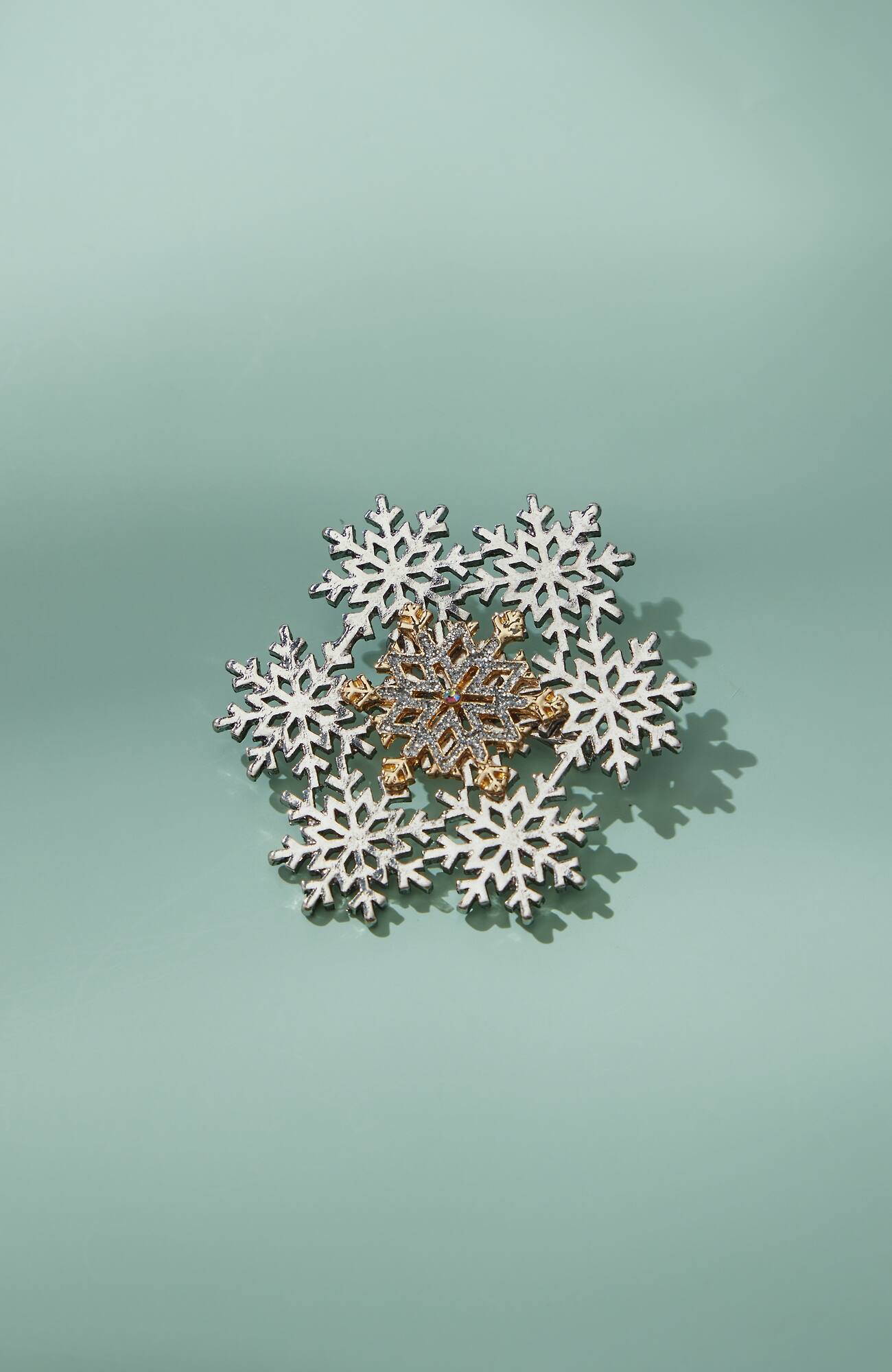 Jjill J.jill Elevated Snowflake Pin In Silvertone Multi