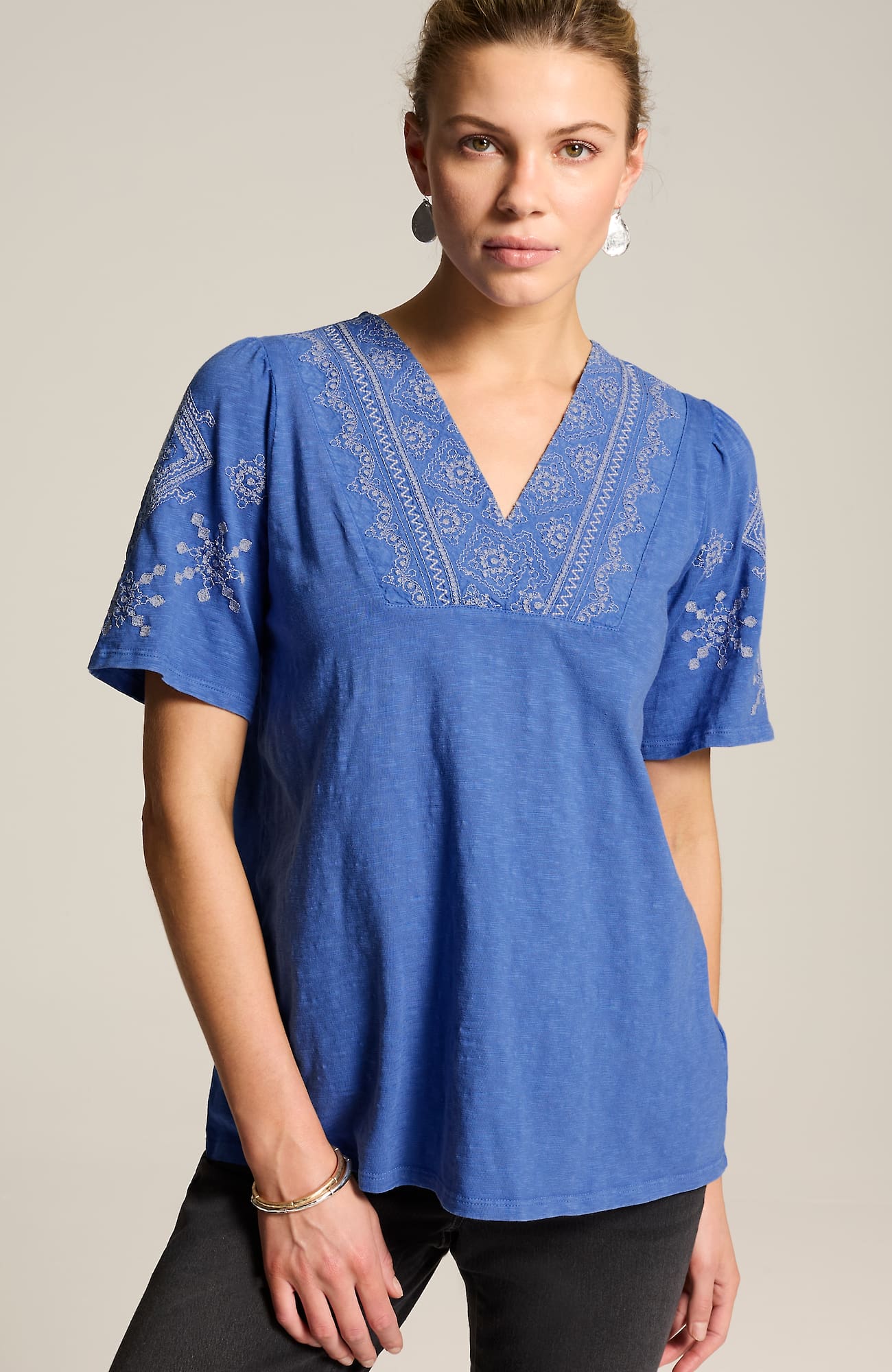 Jjill J.jill Pure Jill Embroidered Garment-dyed Top In Light Blue Lake,shell Pink