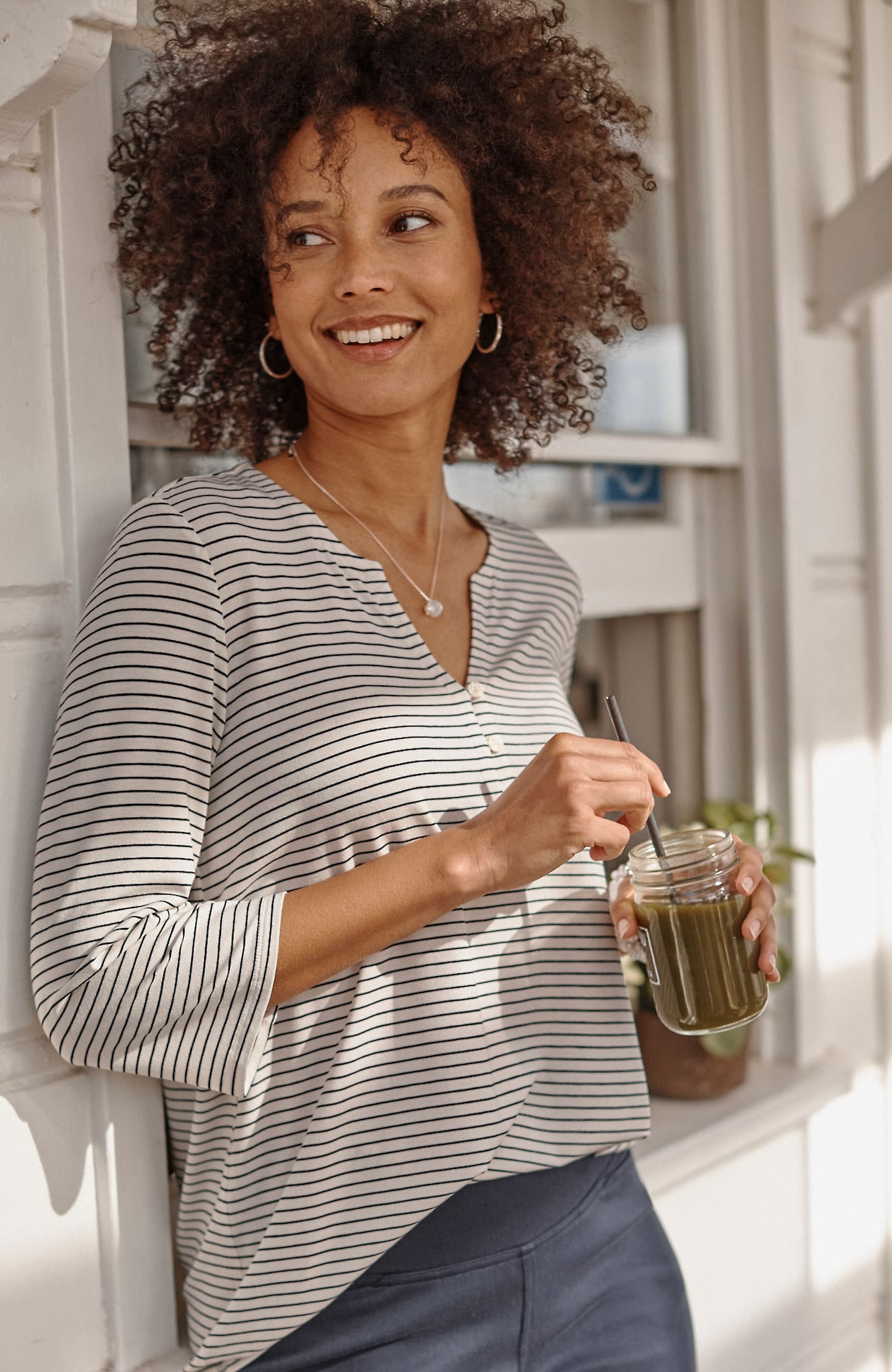 Jjill J.jill Wearever Buttoned Split-neck Top In Cream,navy Blue