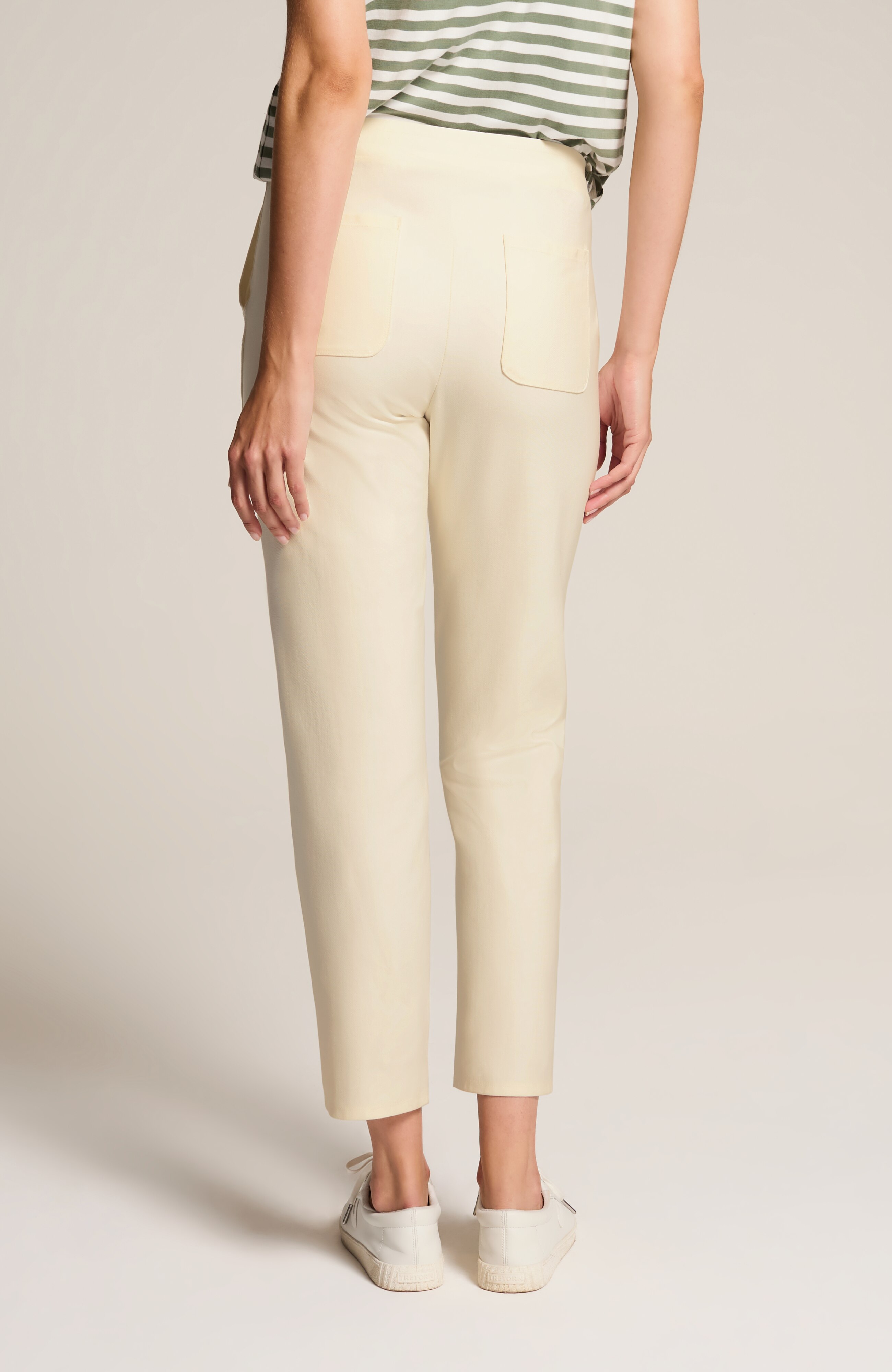 fit patch-pocket slim-leg pants