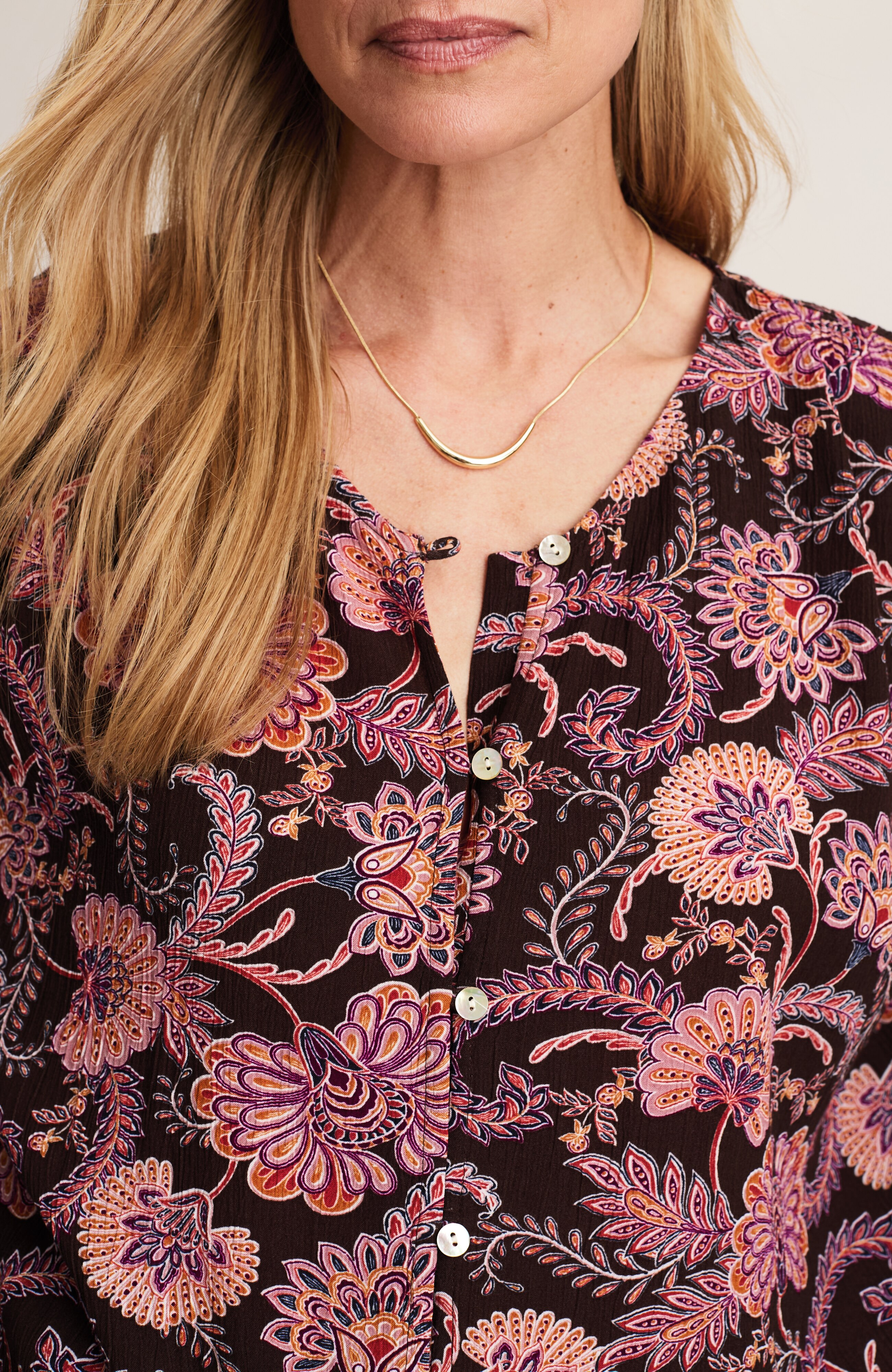 printed crinkle-textured top