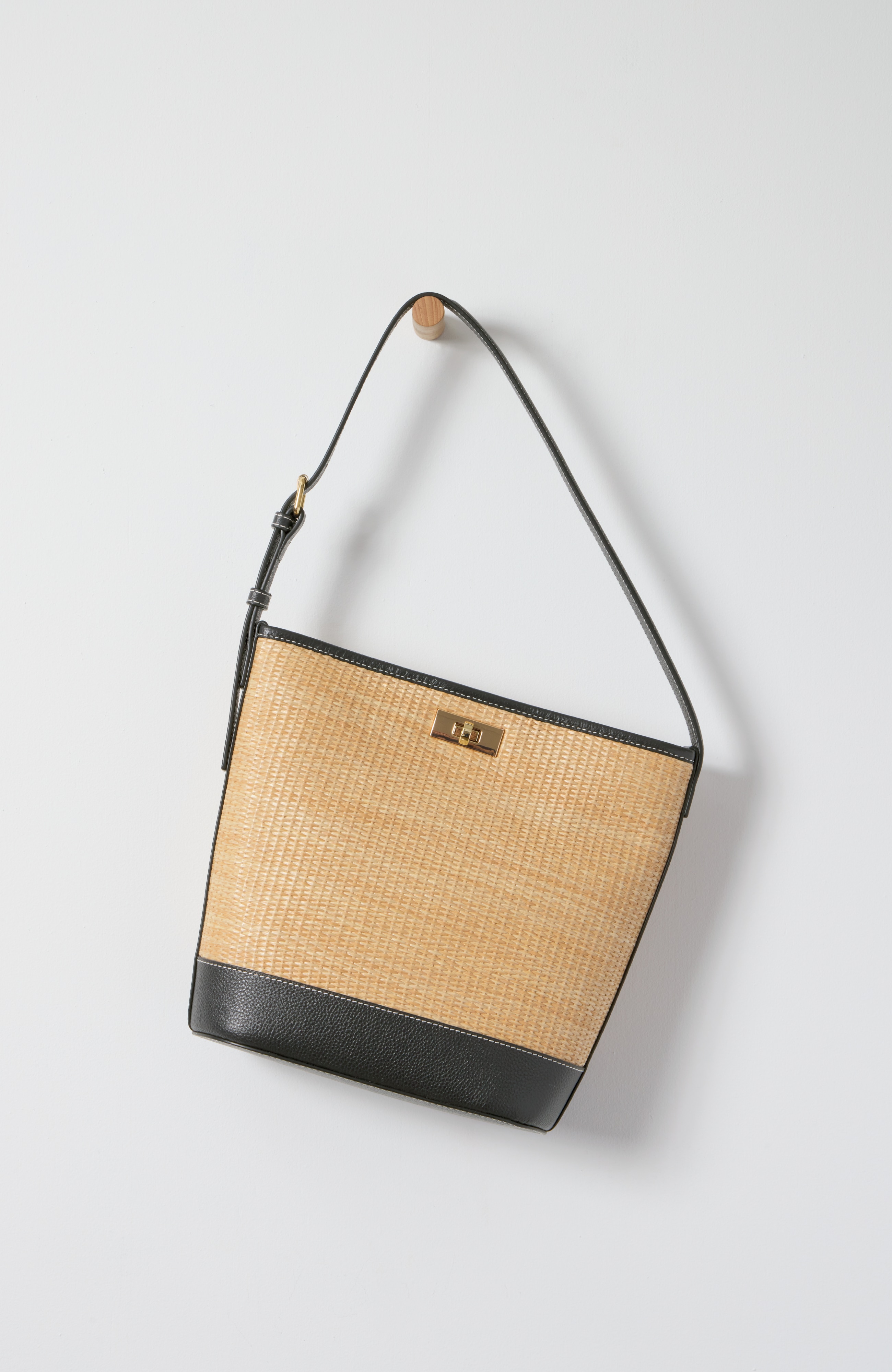 woven textured bucket bag