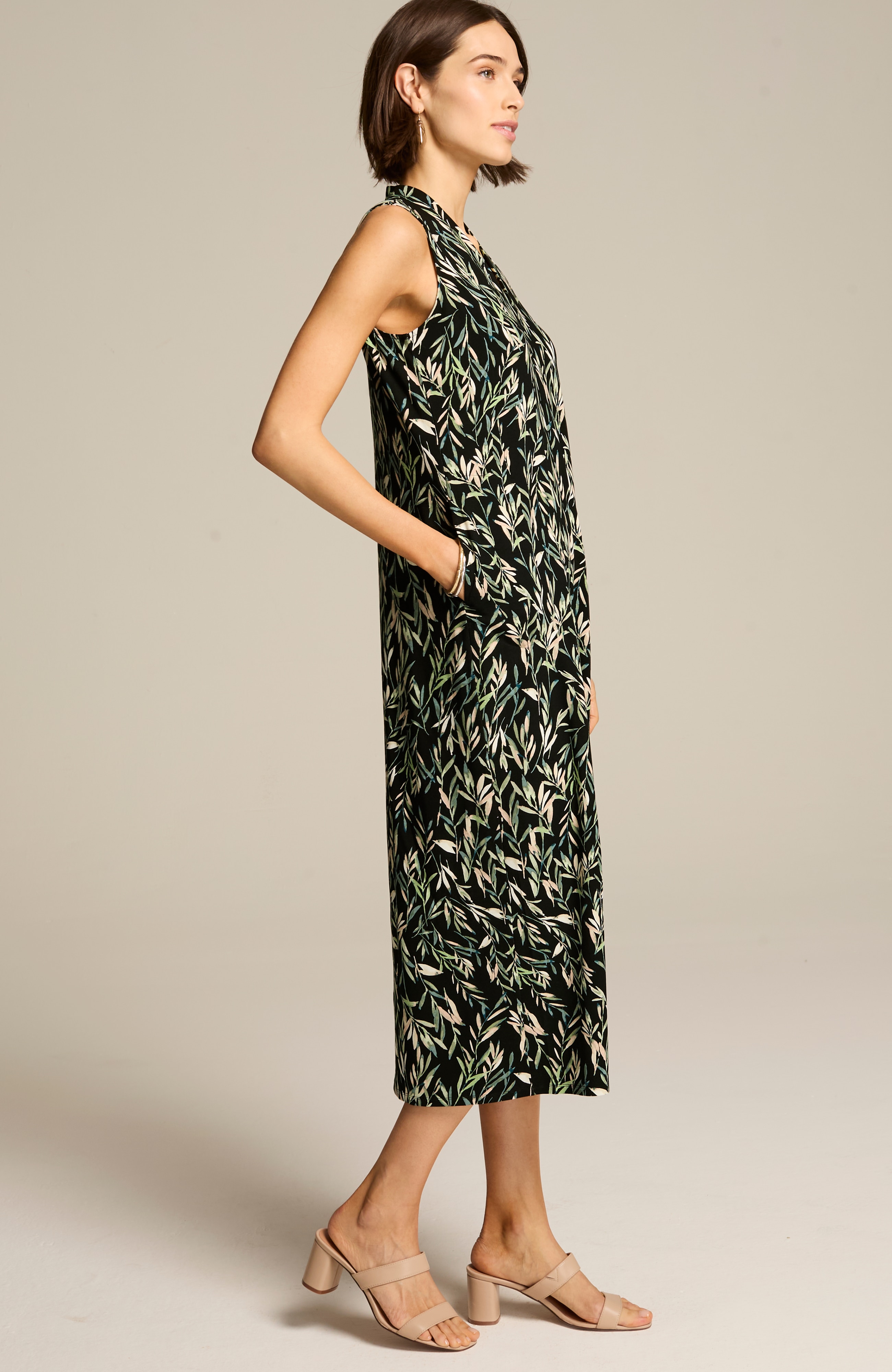 wearever v-neck midi dress