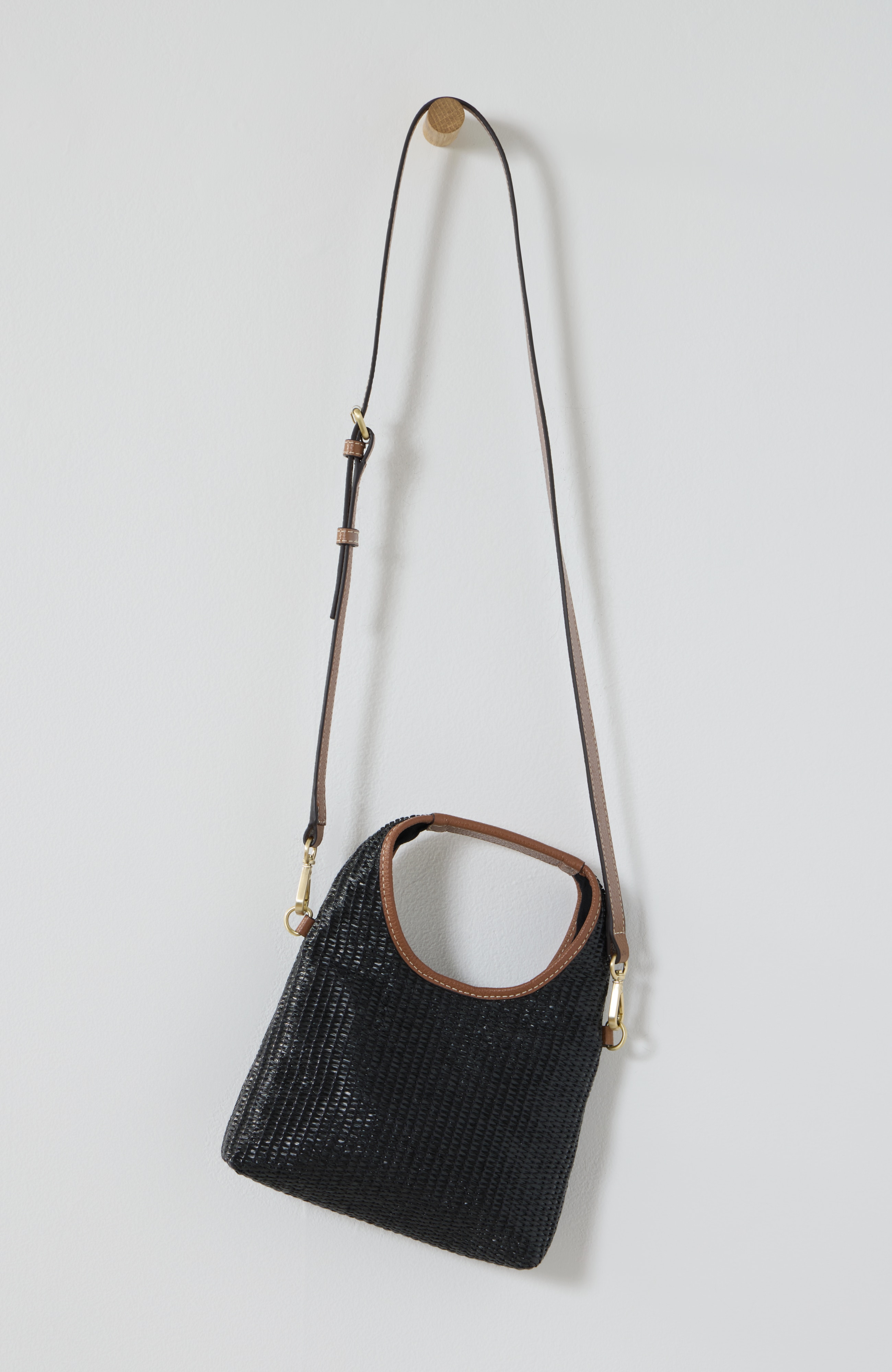 straw & leather convertible crossbody