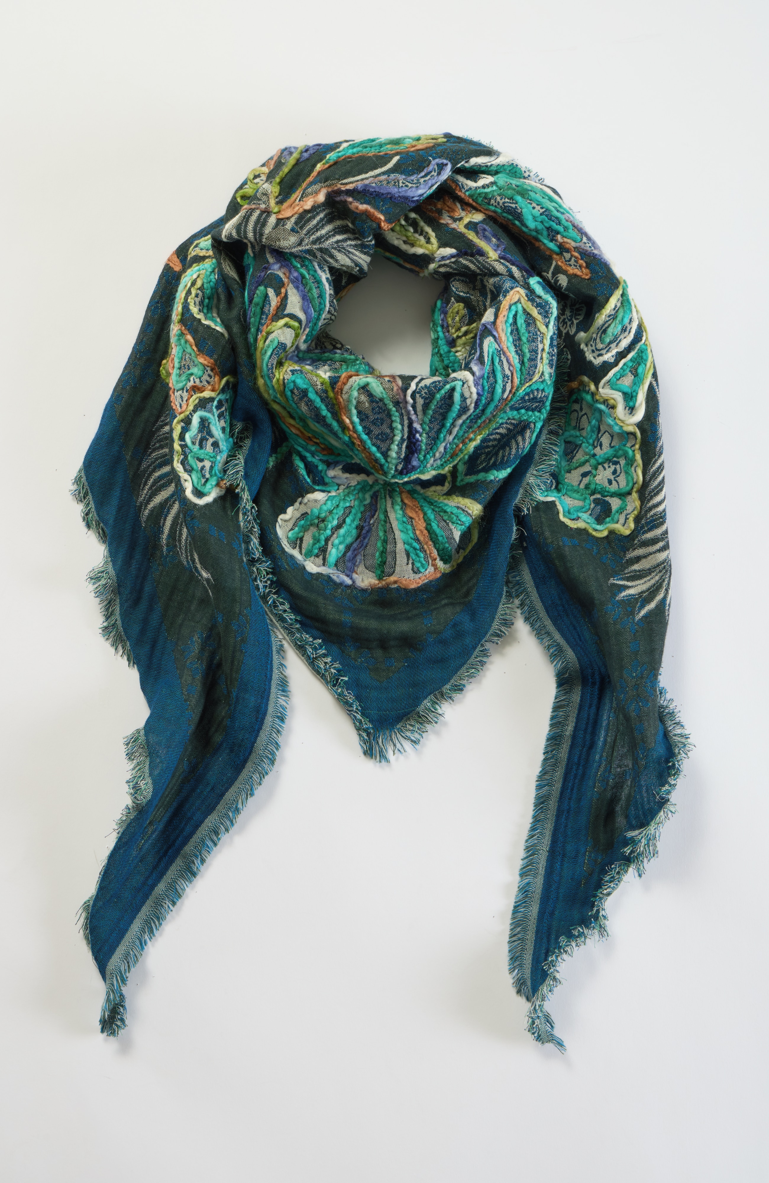 ミューラルmurral ice flower embroidery scarf ミューラルmurral ice flower embroidery scarf