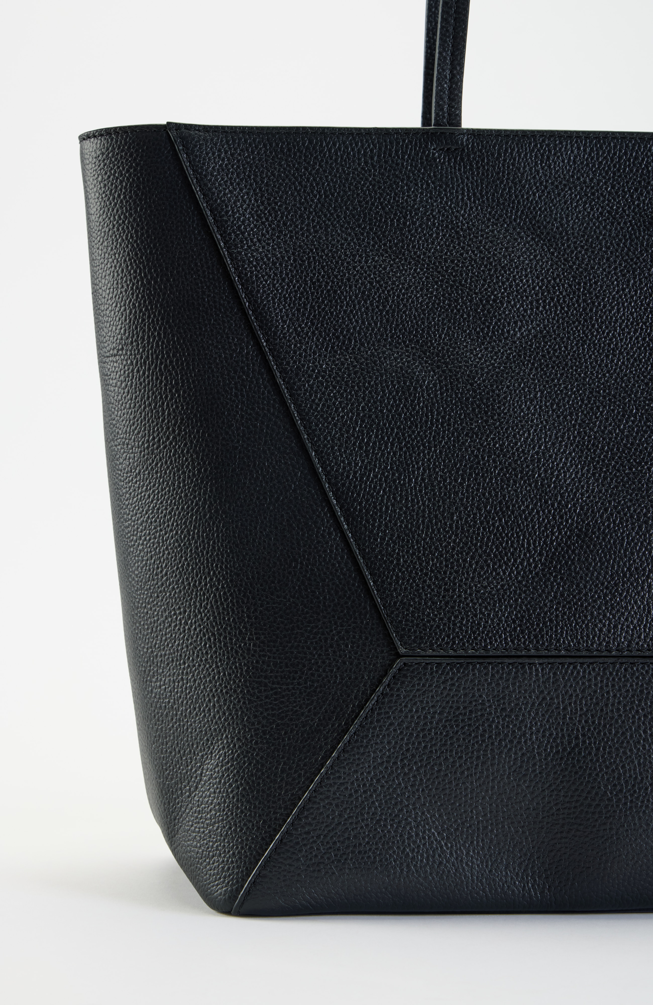 modern leather tote bag