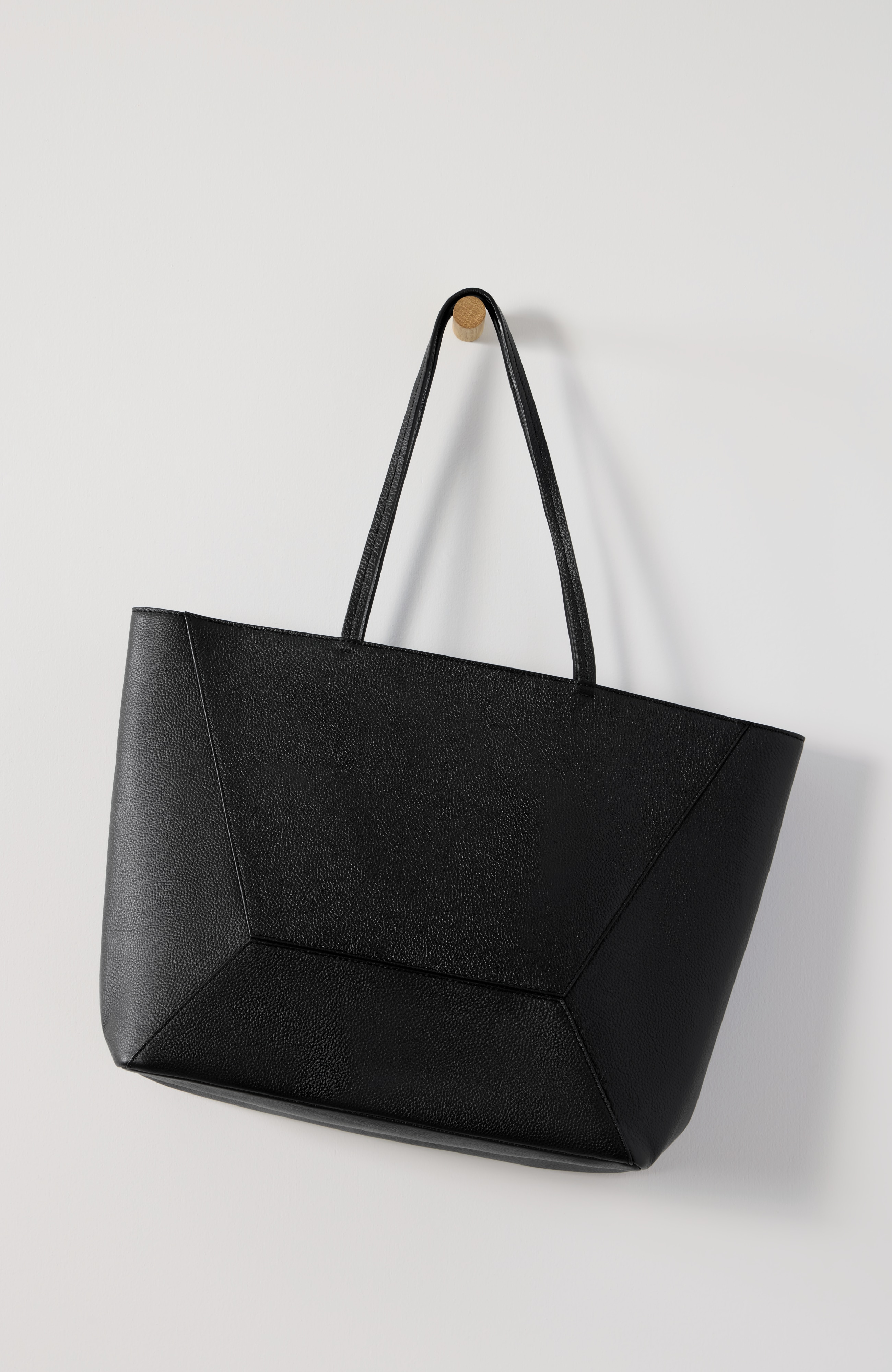 modern leather tote bag