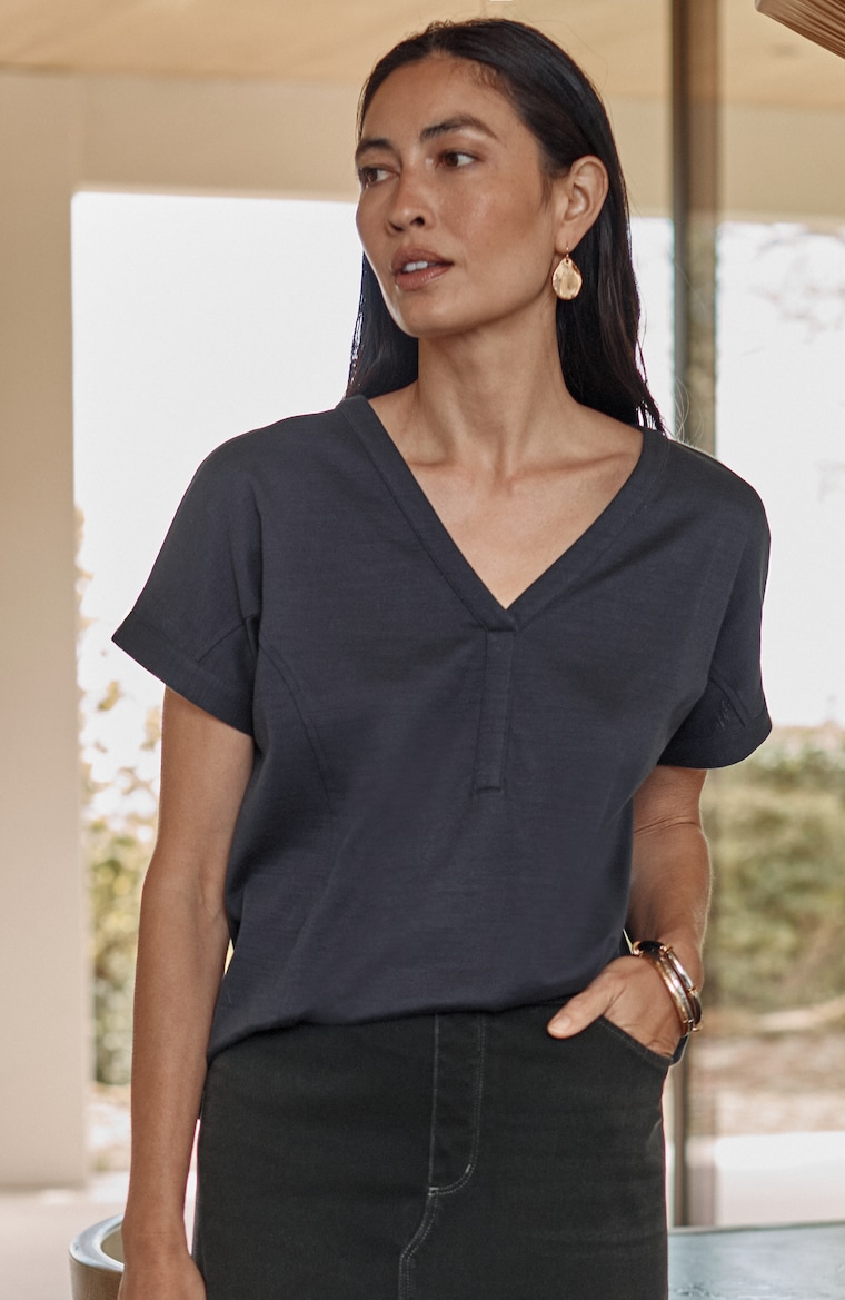 Primary view of the pure jill seamed slub top