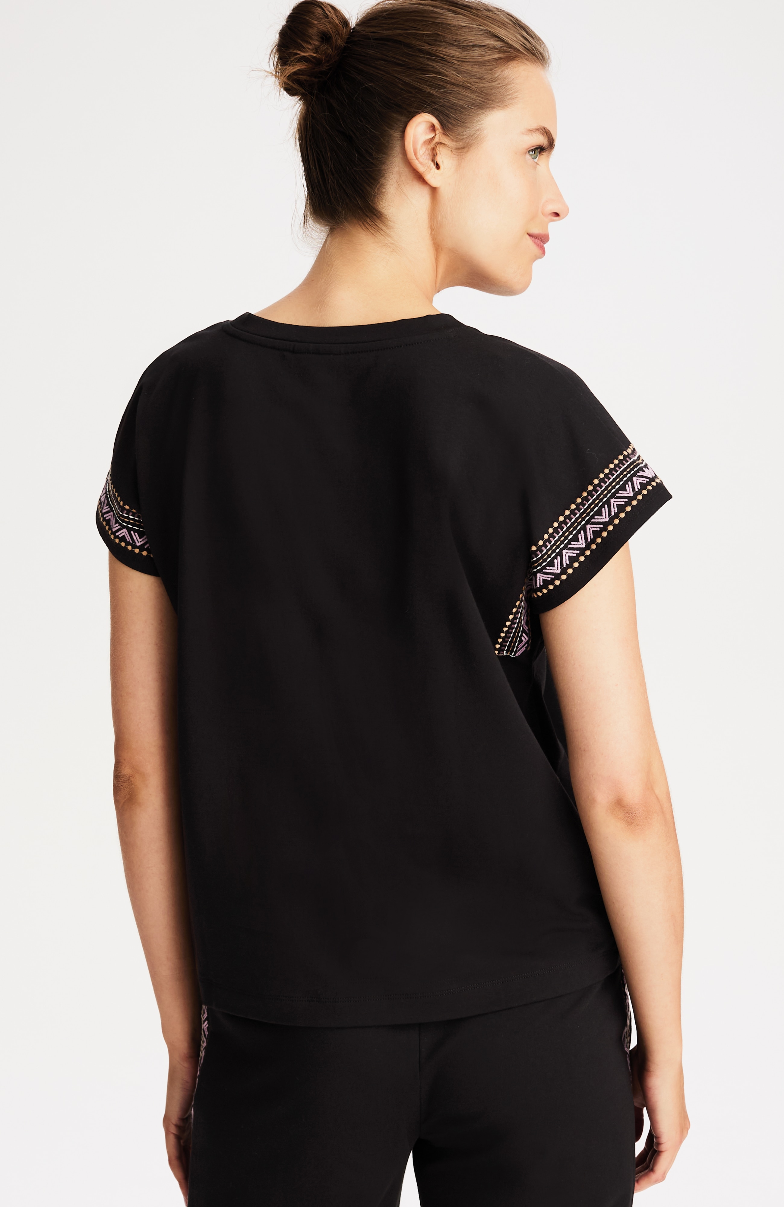 fit french terry embroidered top