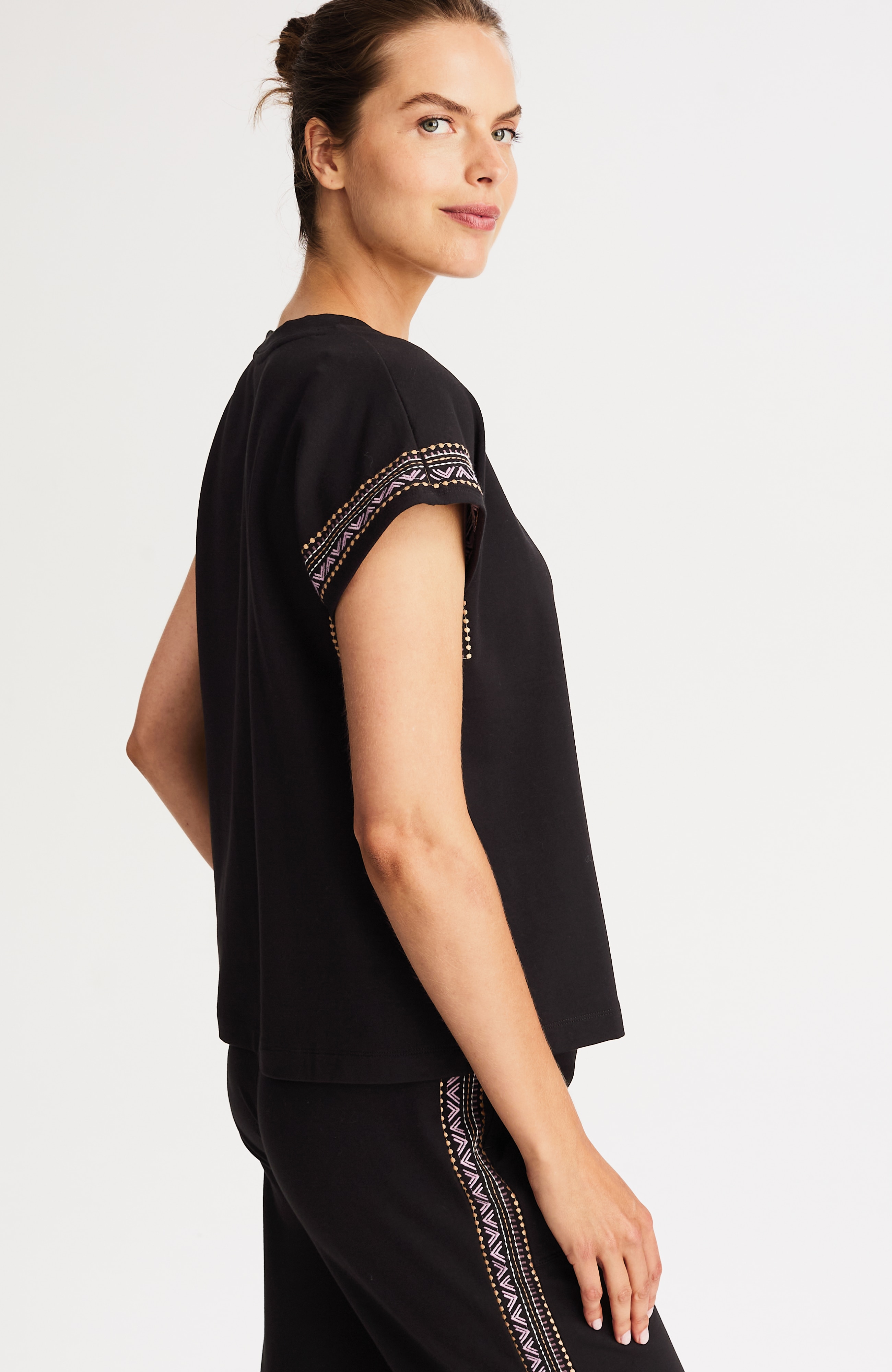 fit french terry embroidered top