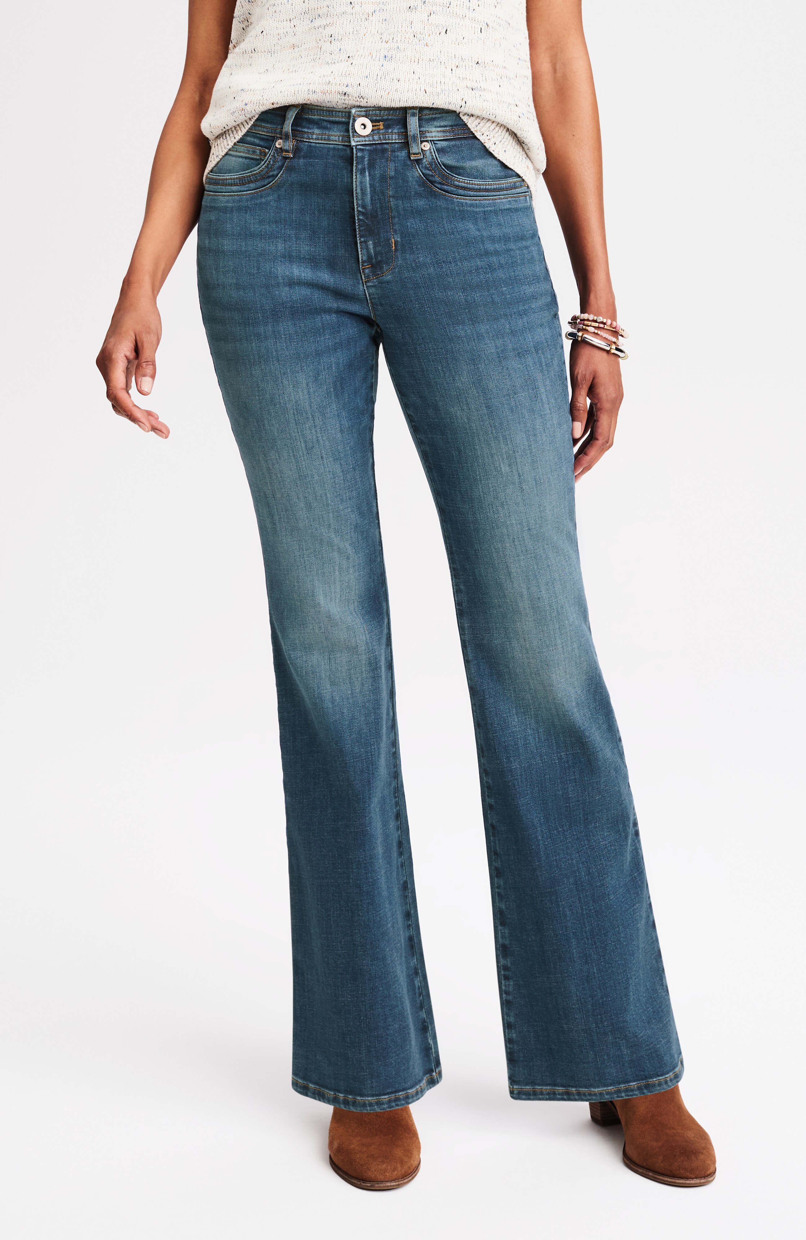 CURVY-FIT CURVED-POCKET FLARE JEANS | JJill