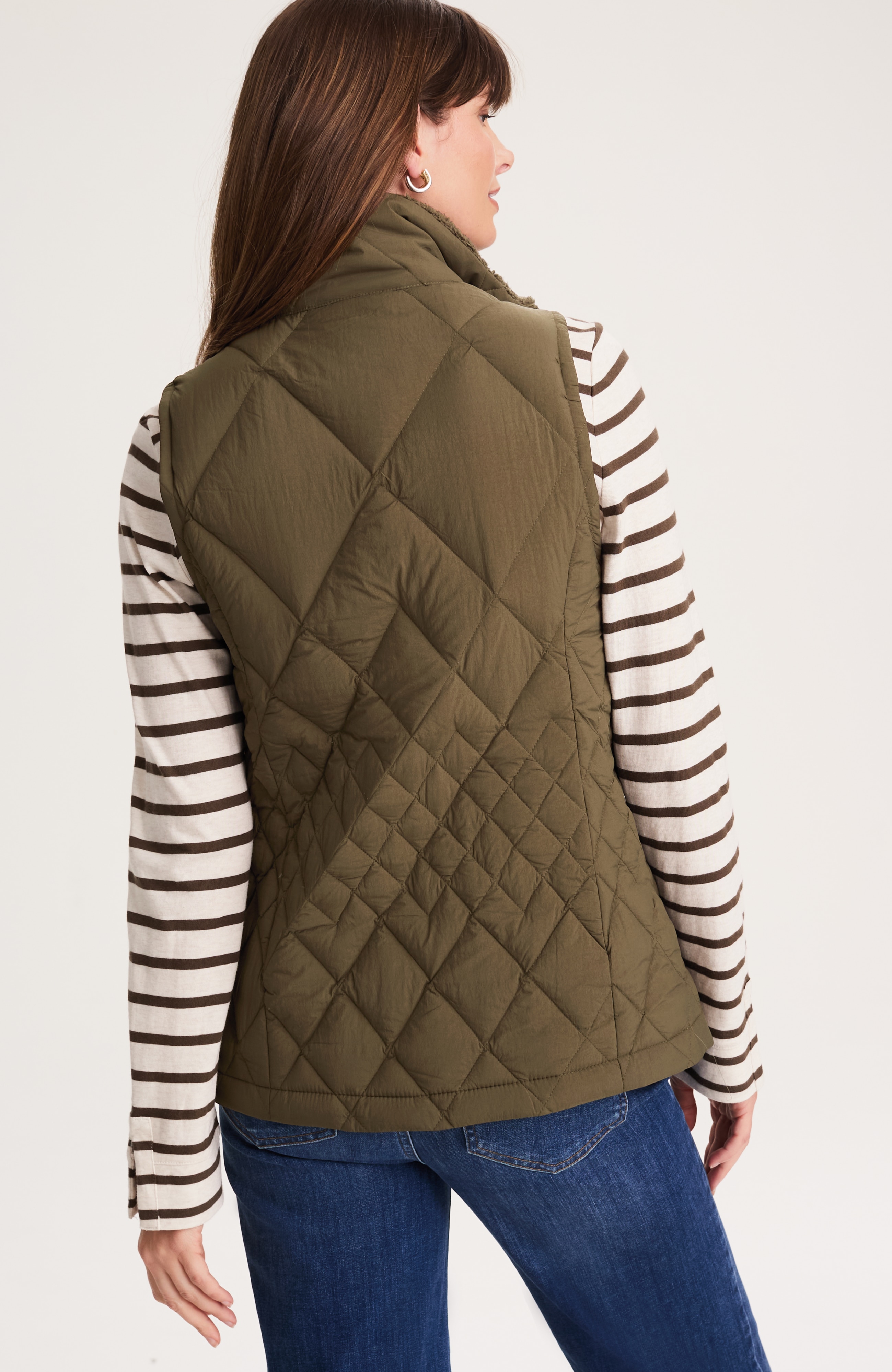  | Fitted Puffer Gilet-BACK-S①-9 DIAMOND-QUILTED PUFFER VEST | JJill