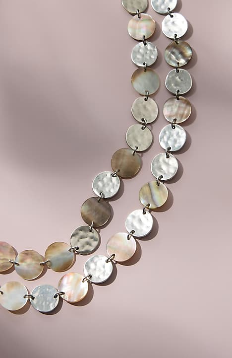 black lip shell & metal necklace