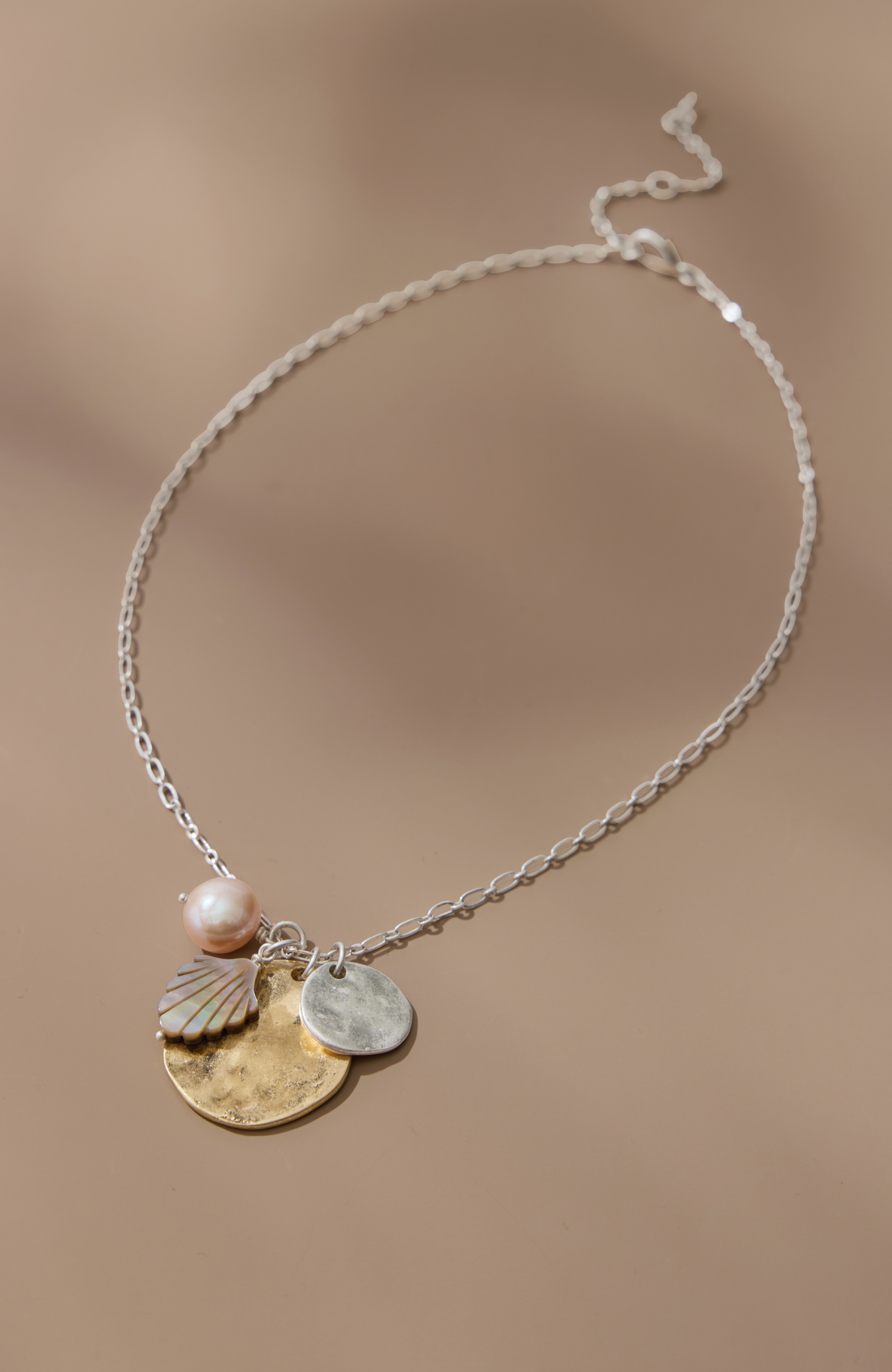 ■ENGBROX■ silver925 dazzle star pearl necklace EBNL25035SV METAL & FRESHWATER PEARL CLUSTER PENDANT | JJill