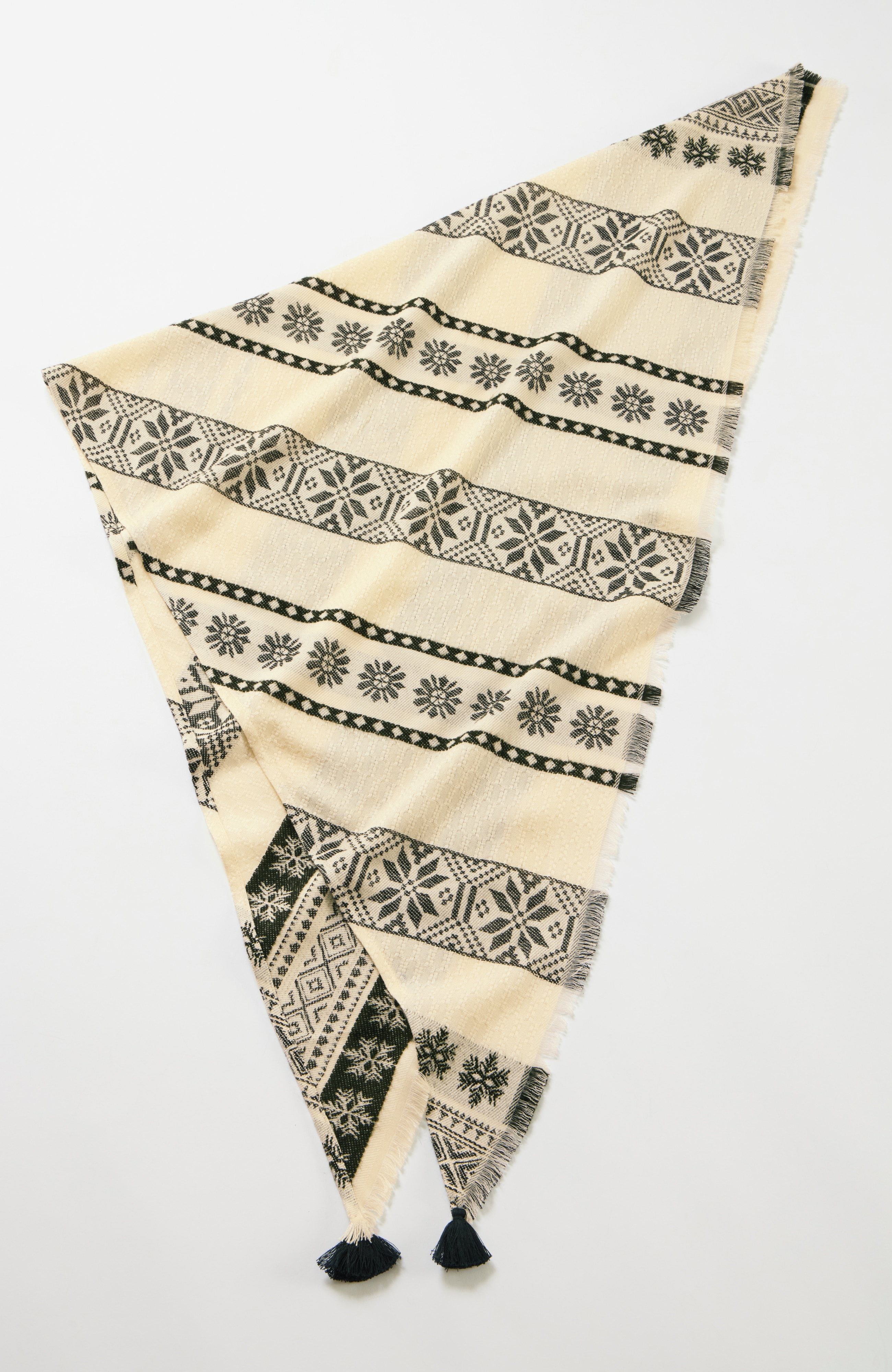 snowflake jacquard triangle scarf