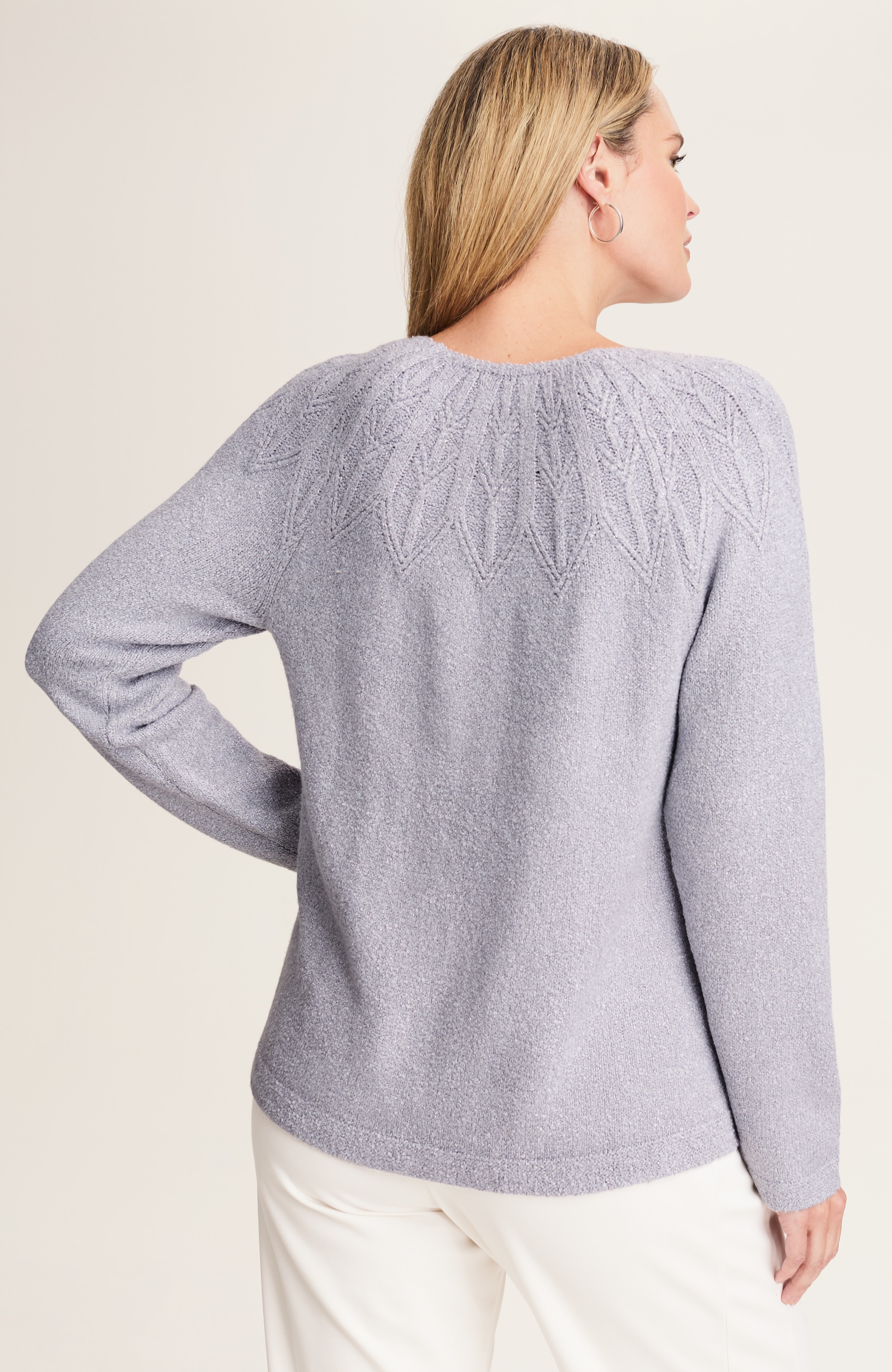 metallic-stitched pullover sweater