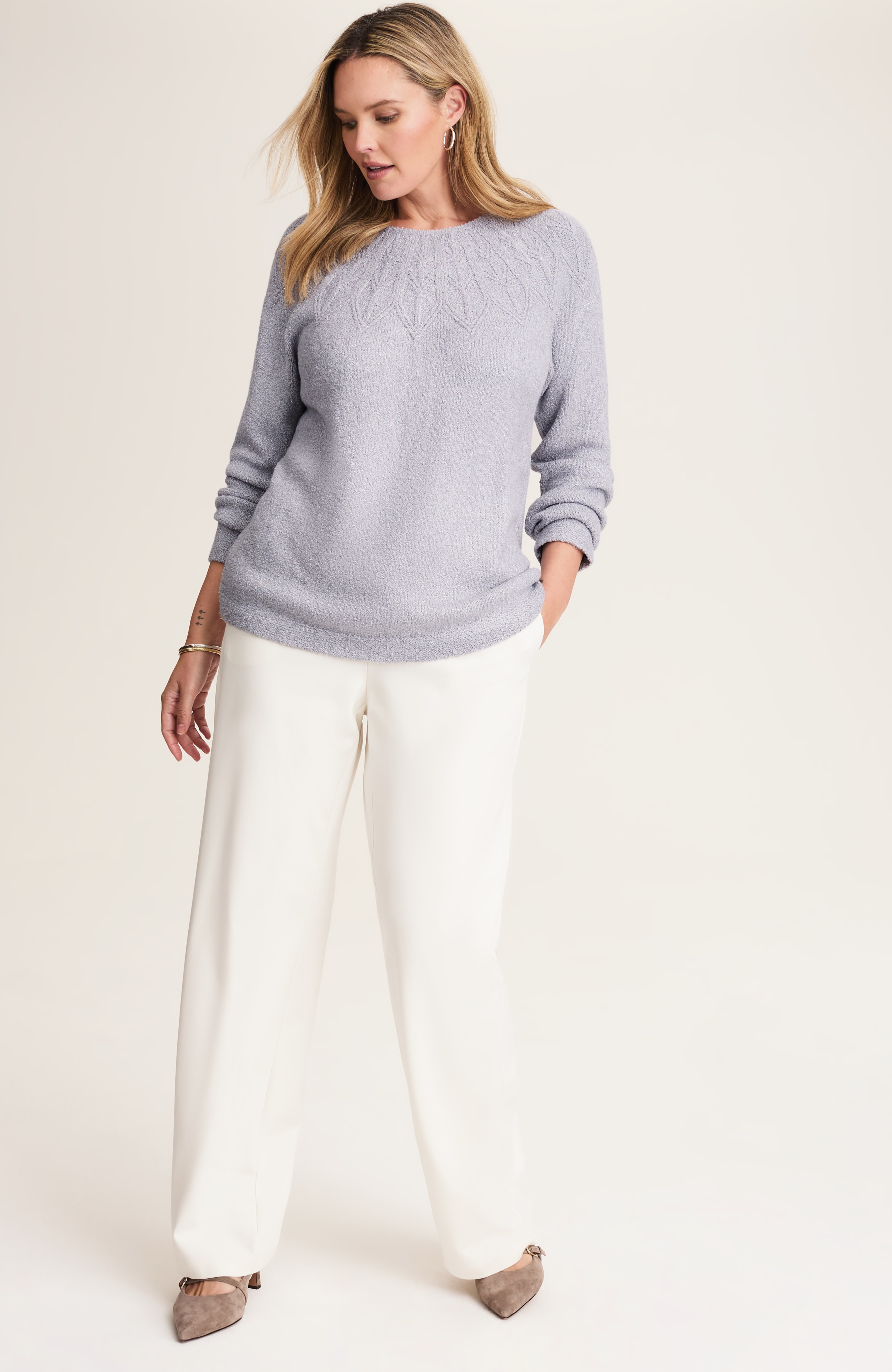 metallic-stitched pullover sweater
