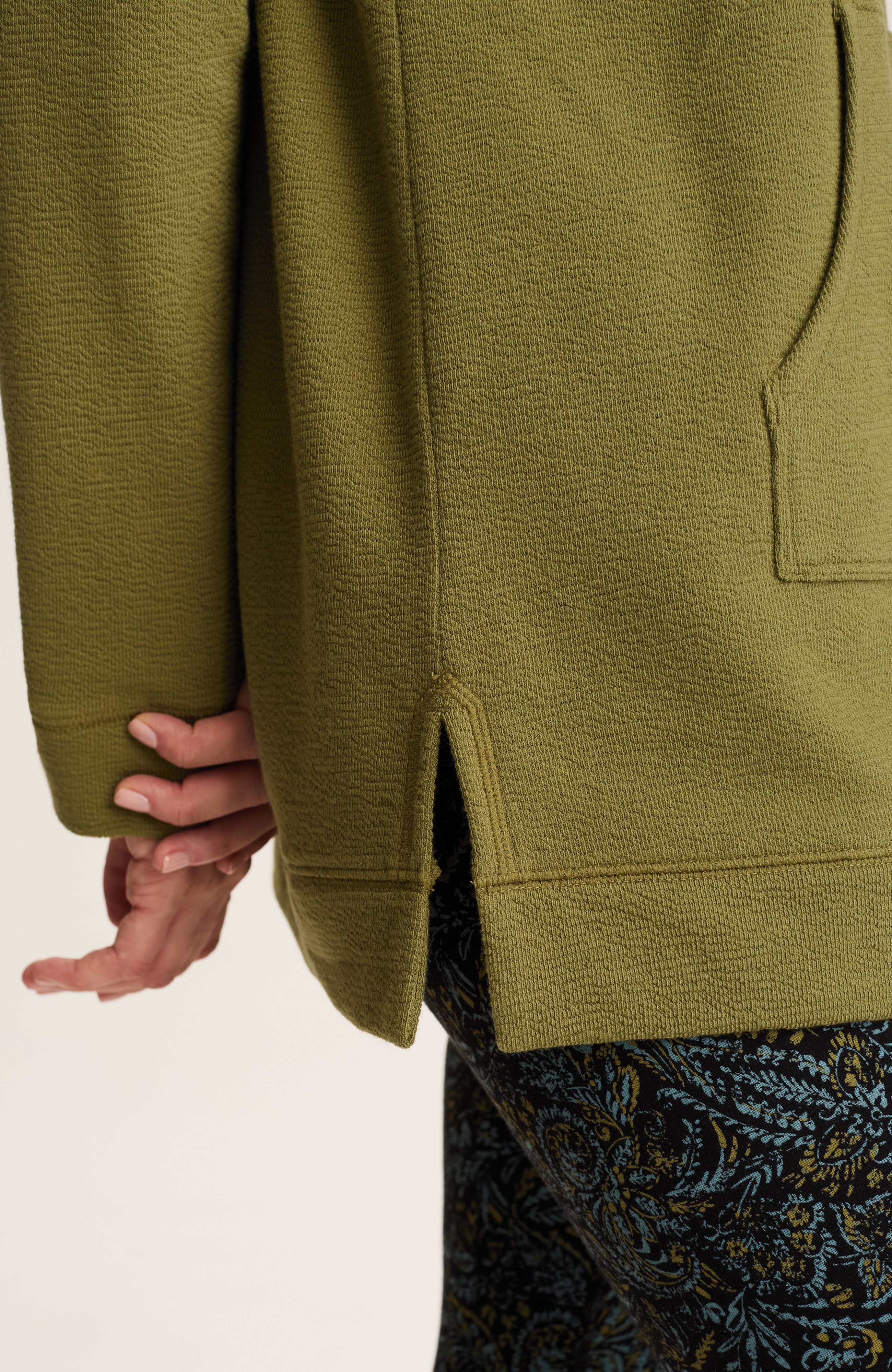 fit textured fleece tunic