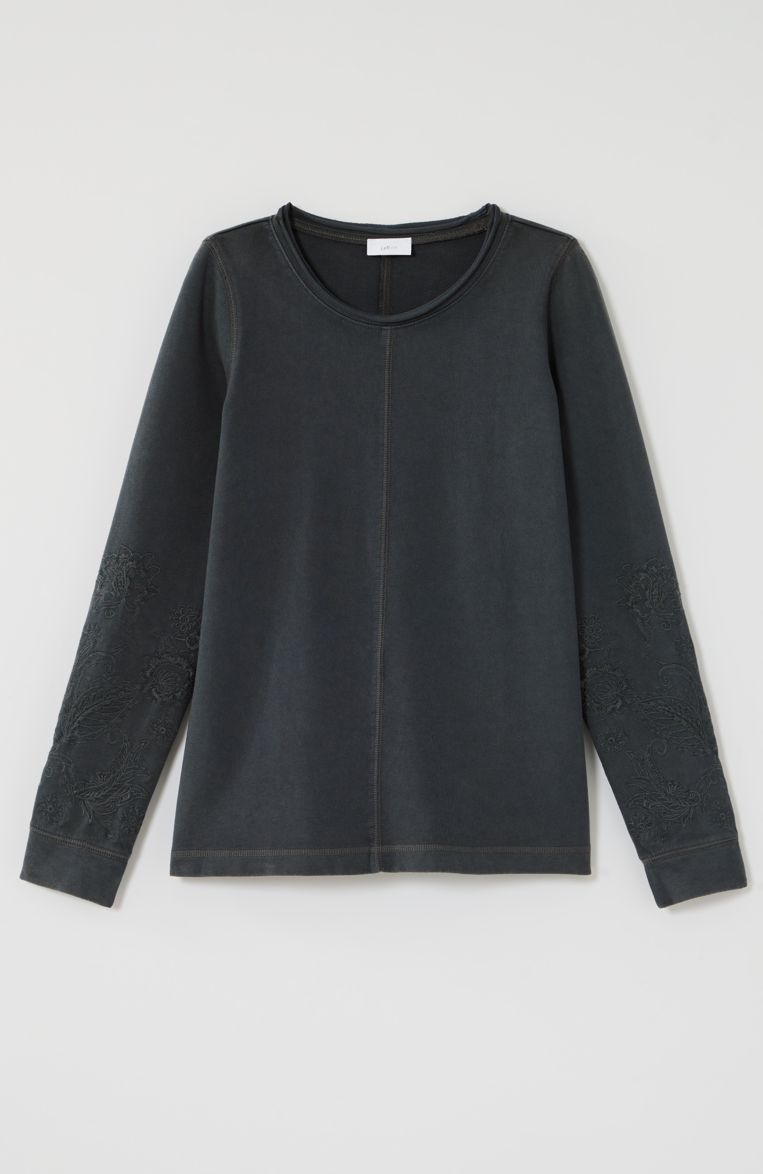 fit embroidered garment-dyed pullover