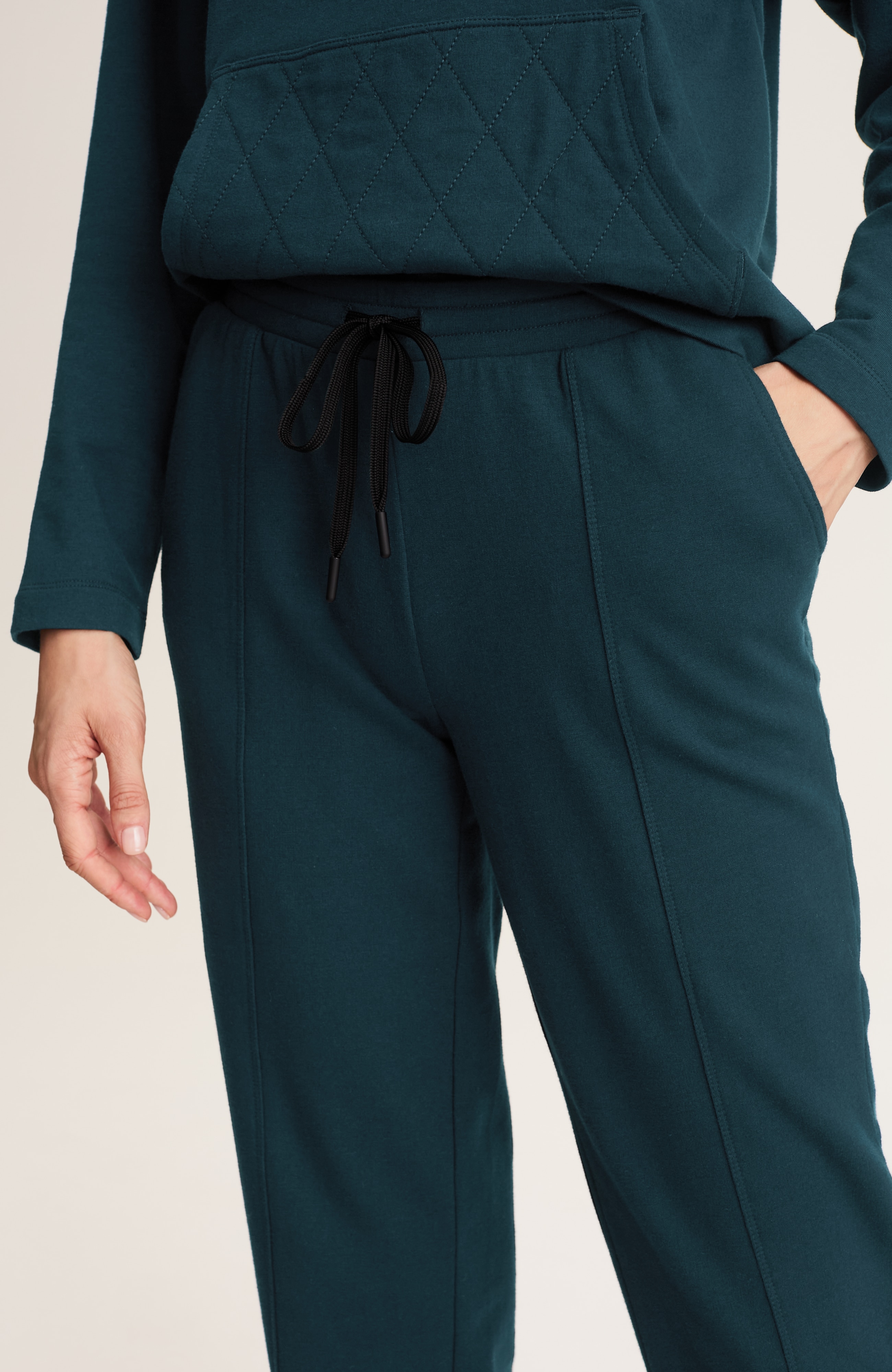 fit fleece straight-leg pants