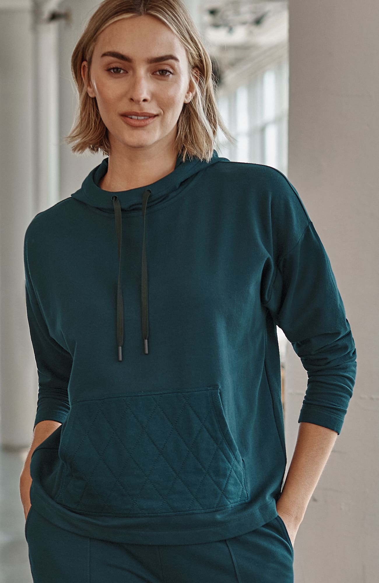 Jjill J.jill Fit Fleece Quilted-pocket Hoodie In Black