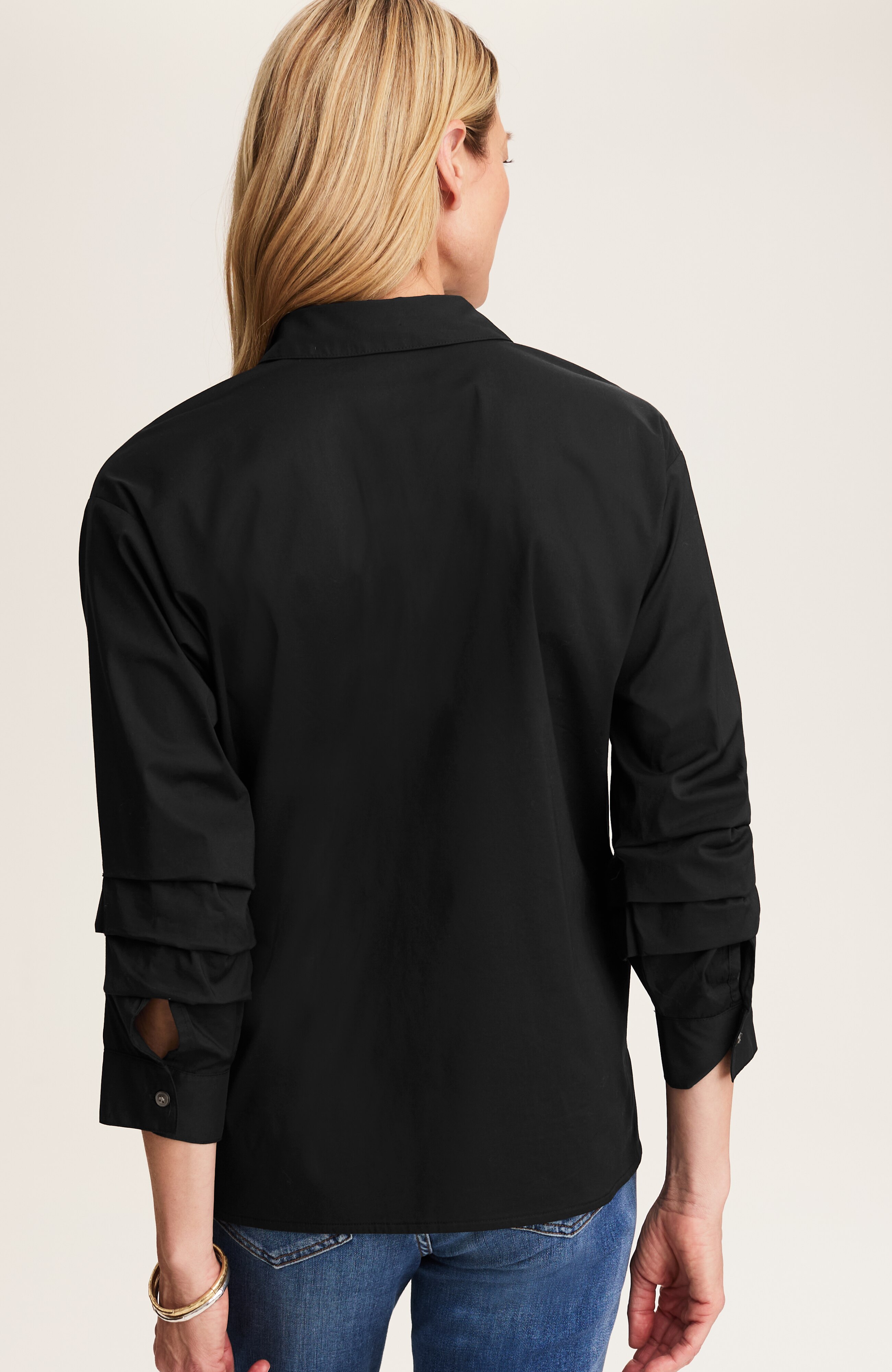 pleated-sleeve button-front shirt